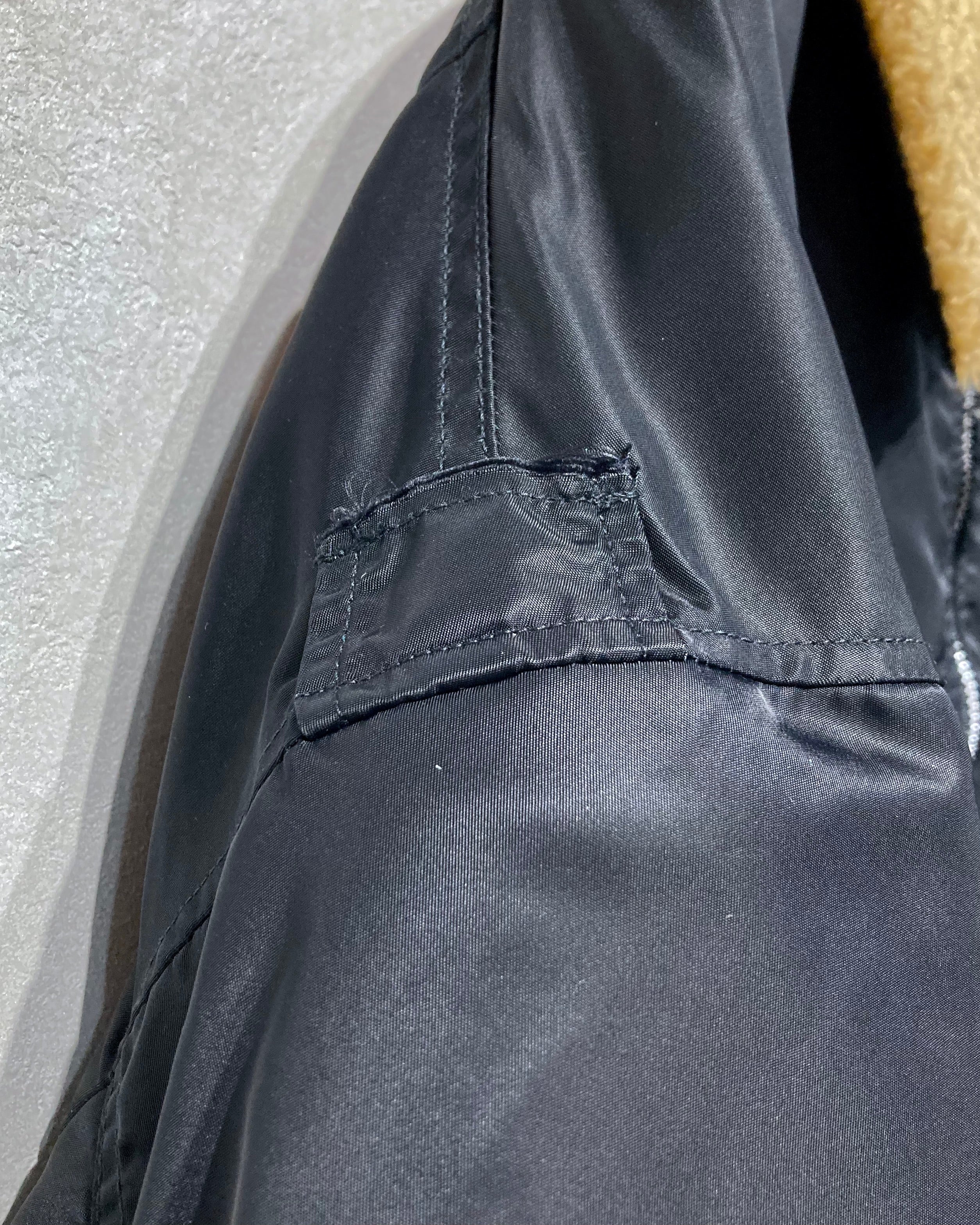 REFOMED / CASTRO JAMPER - Black