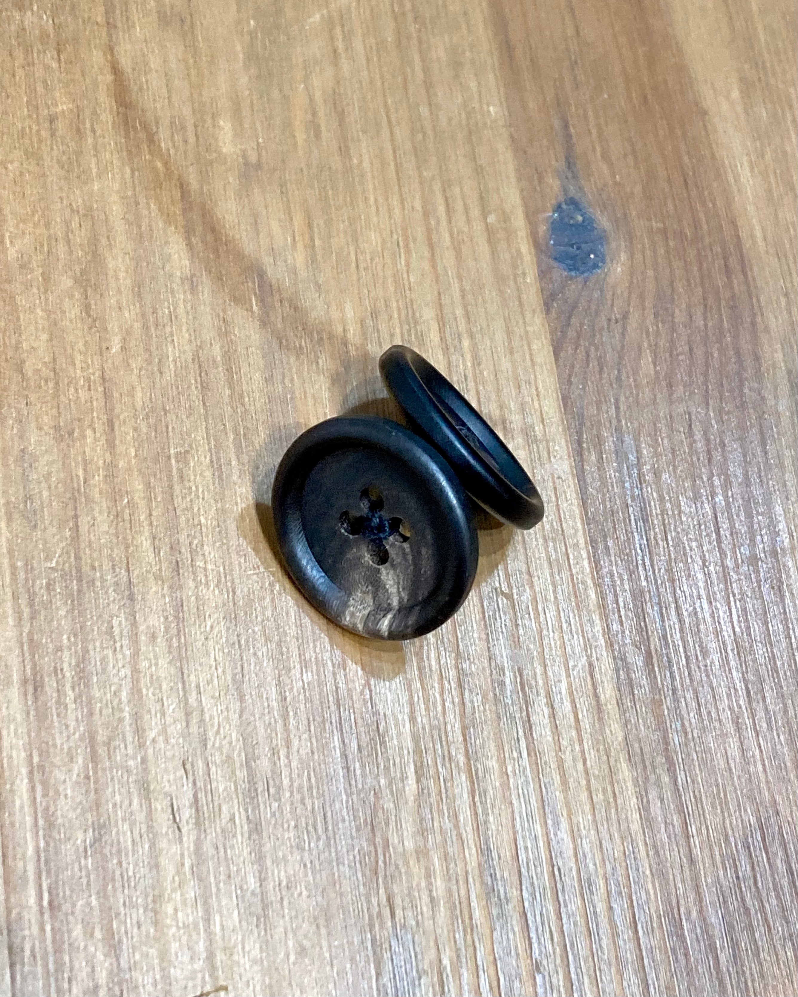 OIRA / REVERSIBLE KNIT HOODIE