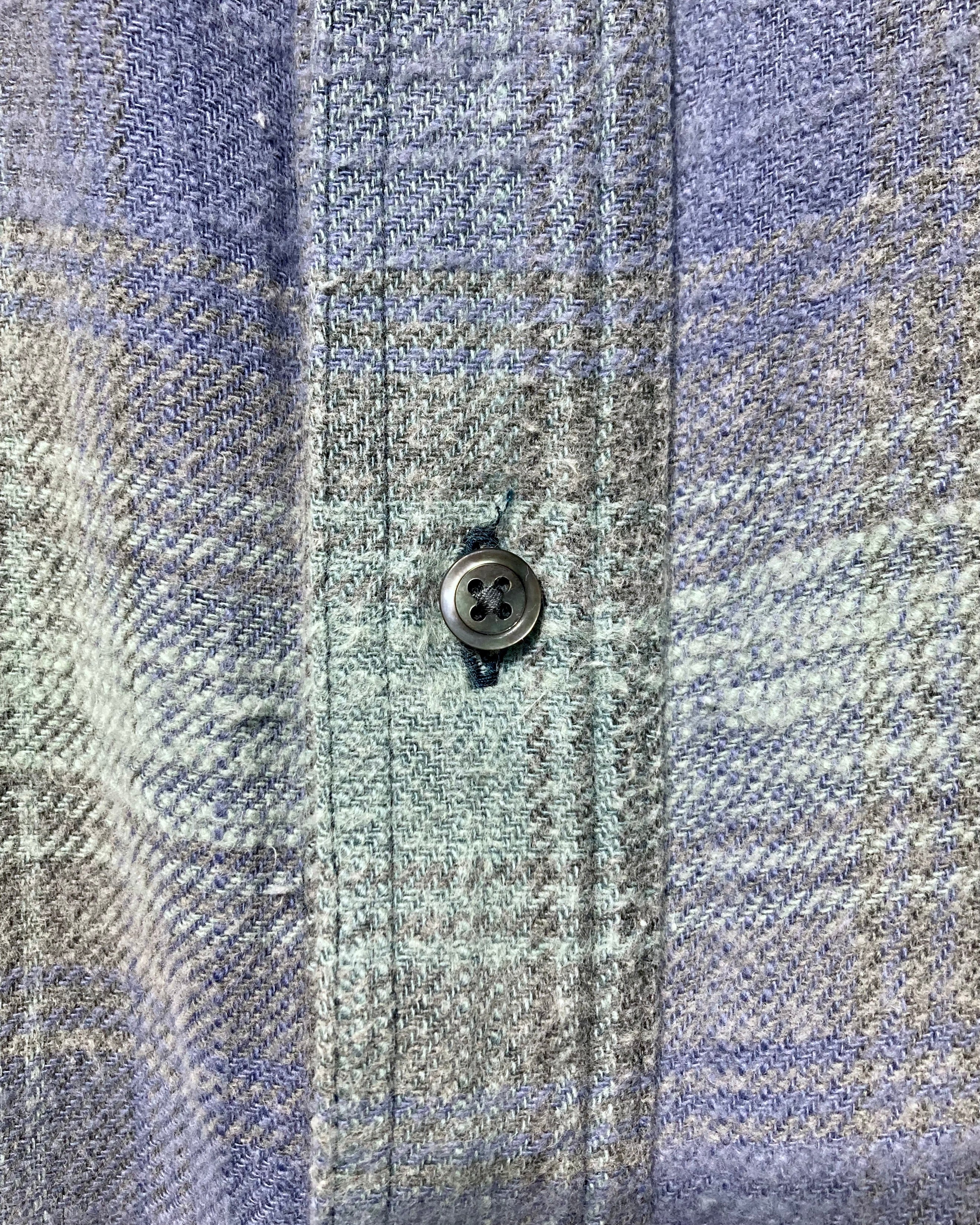 ISSUETHINGS / 25b/53d-c/2-04/Shirt - Green