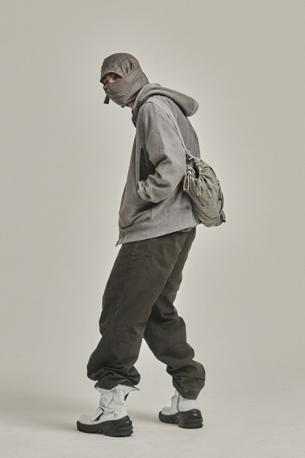 JIAN YE / TAO PANTS - Dark olive