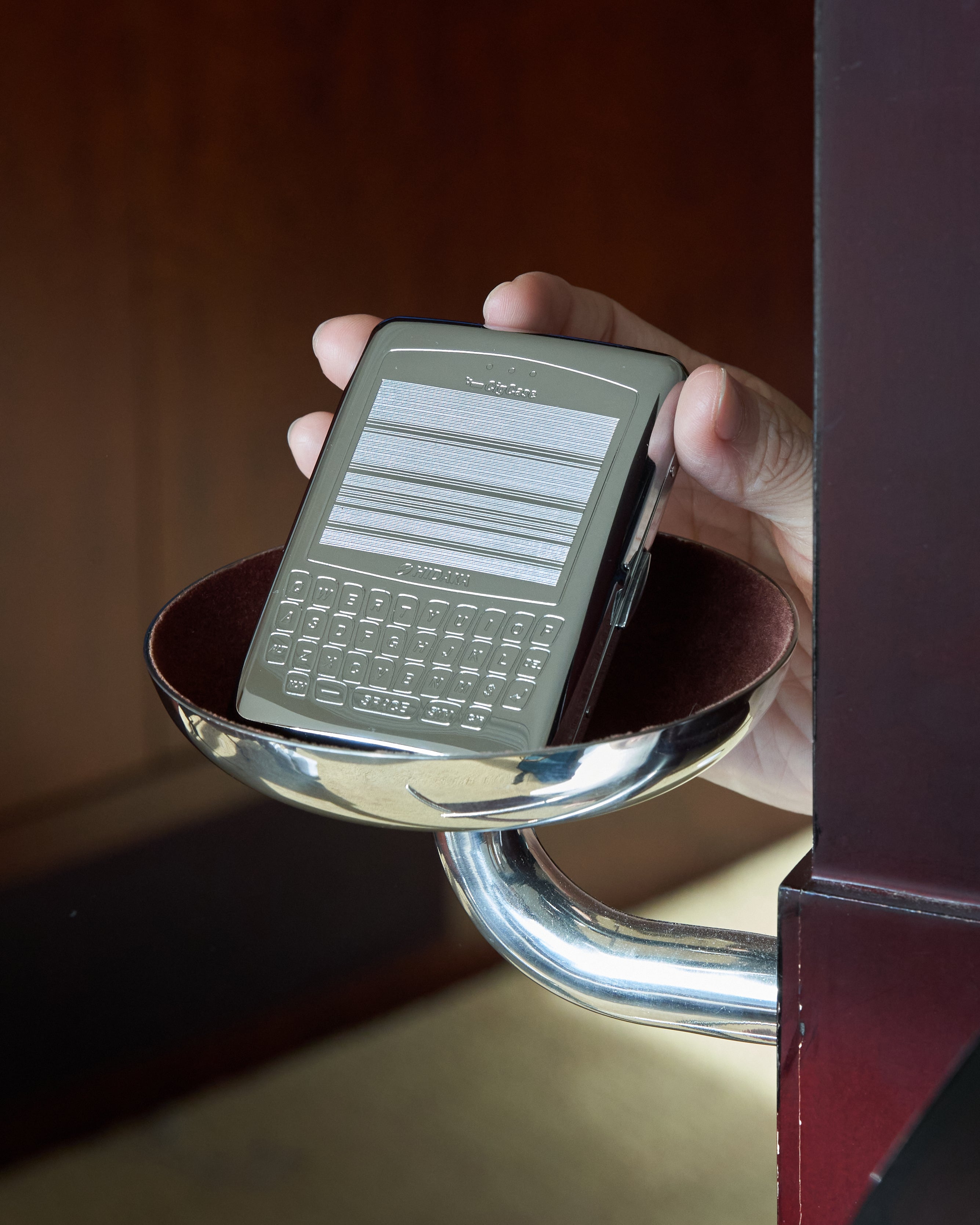 HIDAKA / CELLPHONE CIG CASE