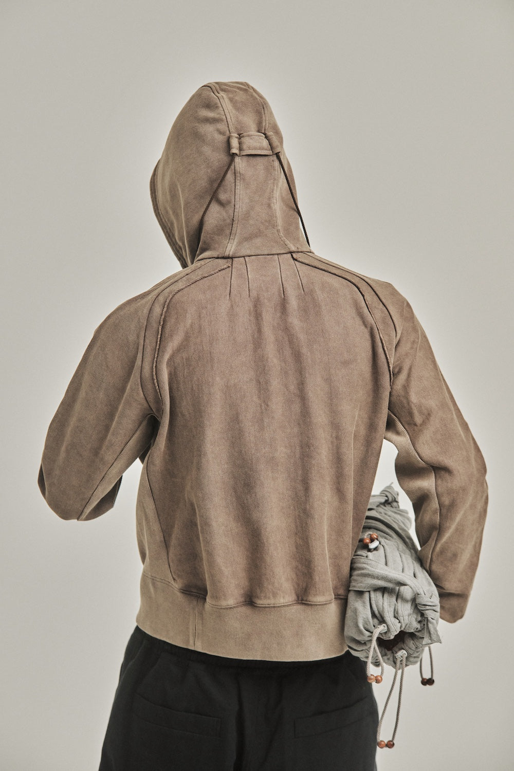 JIAN YE / 25 HOODIE - Brown