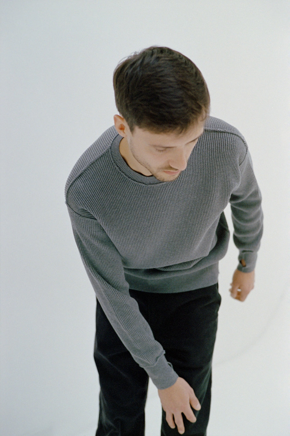 ISSUETHINGS / 25b/96-c-00/Knit - Gray