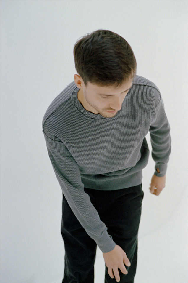 ISSUETHINGS / 25b/96-c-00/Knit - Gray