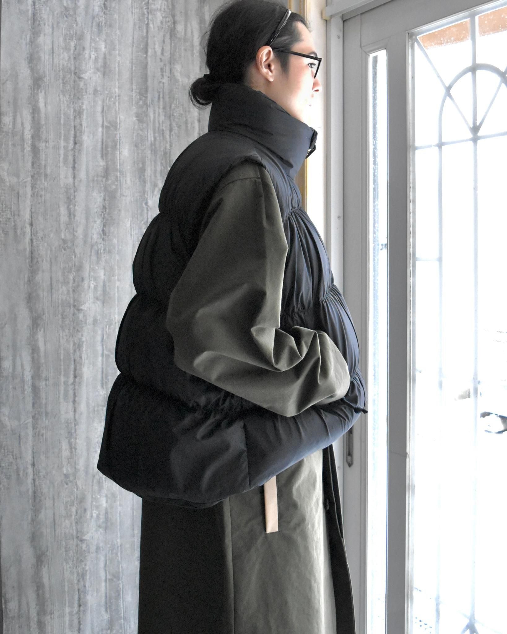 REFOMED / MANUAL DOWN VEST - Black