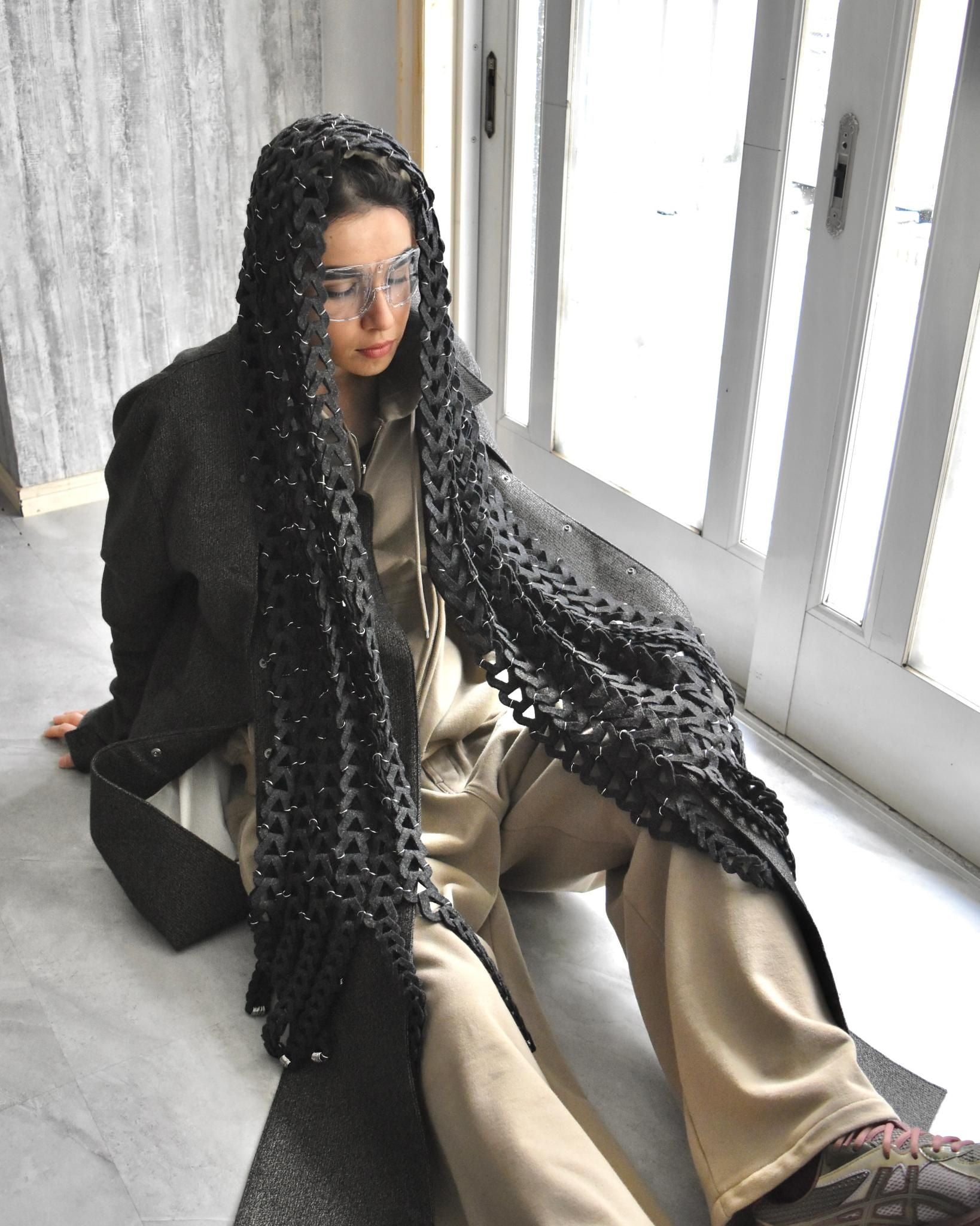 OPPOSE DUALITY / MELTON SNAKE SCARF - Black