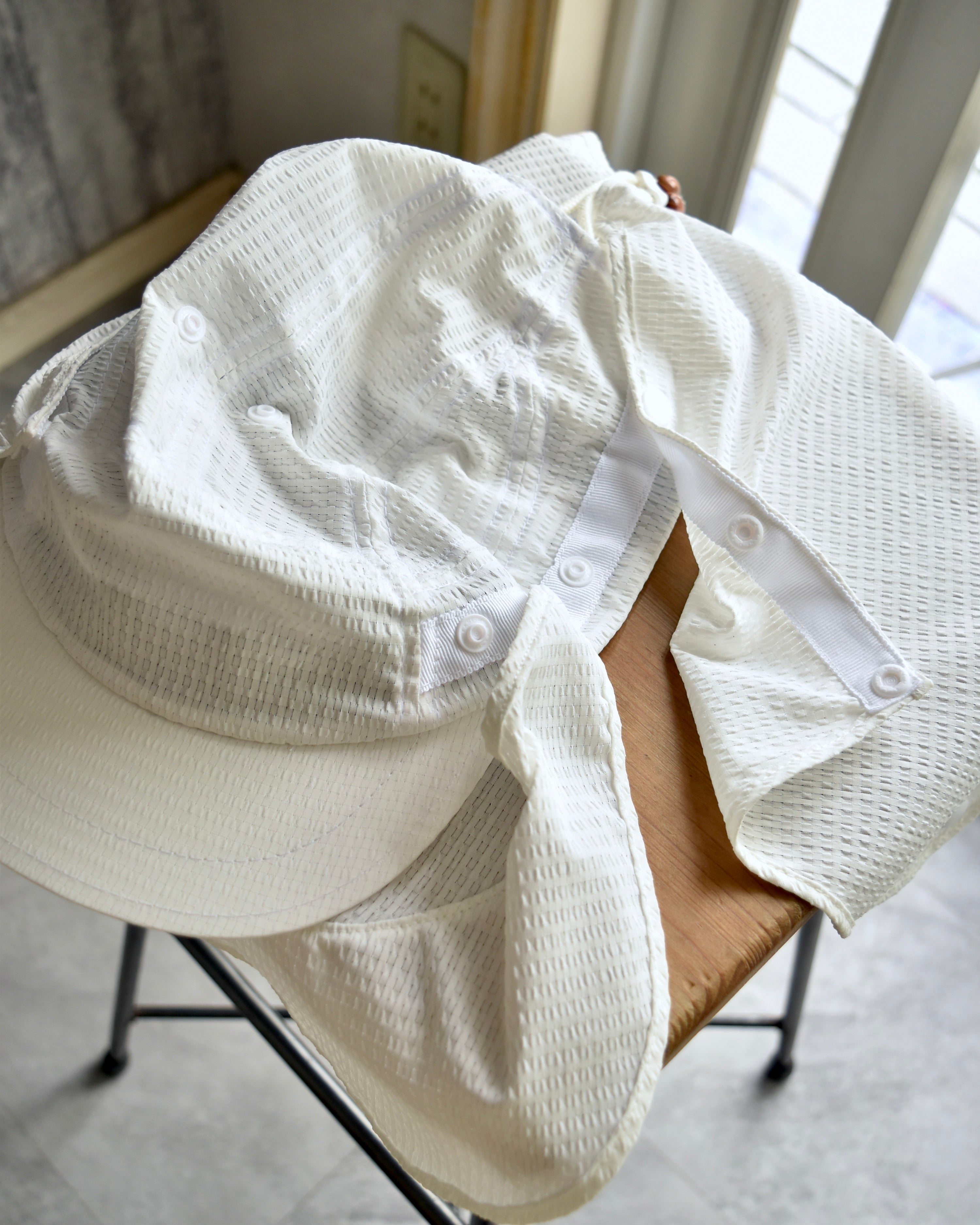 JIAN YE / FANG CAP - White