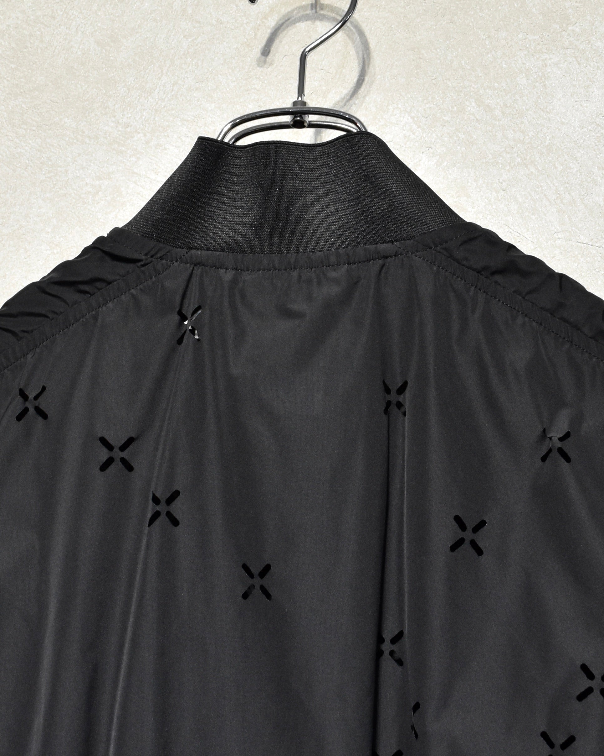 JIAN YE / GUAI BLOUSON (SIEGE) - Black