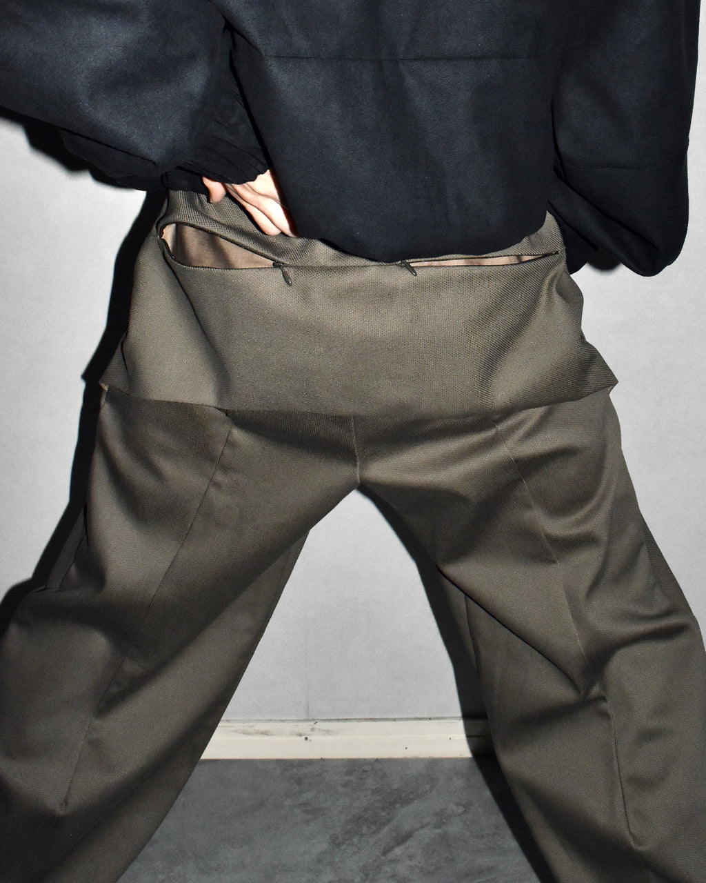 RYAW / MANTIS LEG PANTS - Brown
