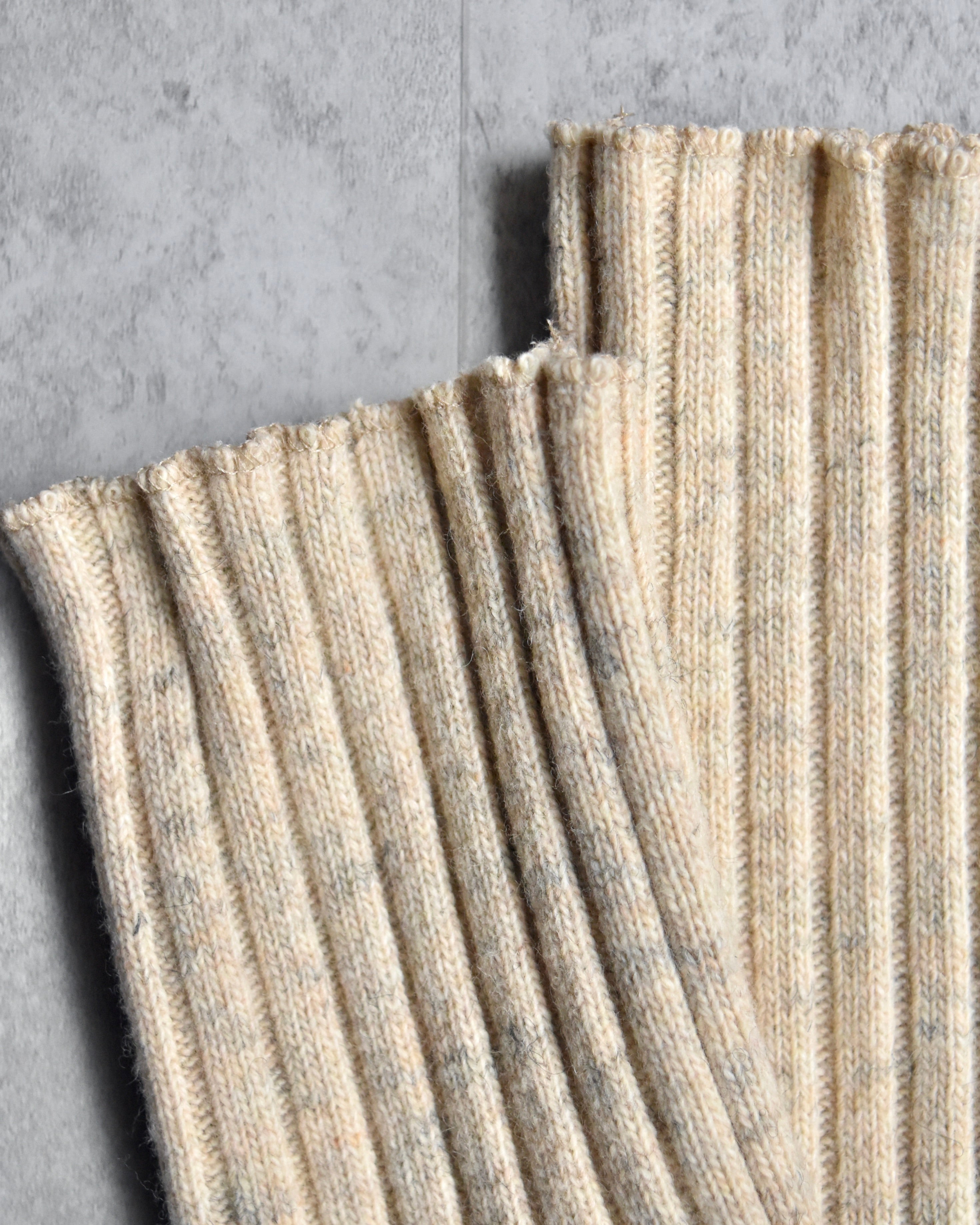 REFOMED / "GUNTE" ARM WARMER - Beige