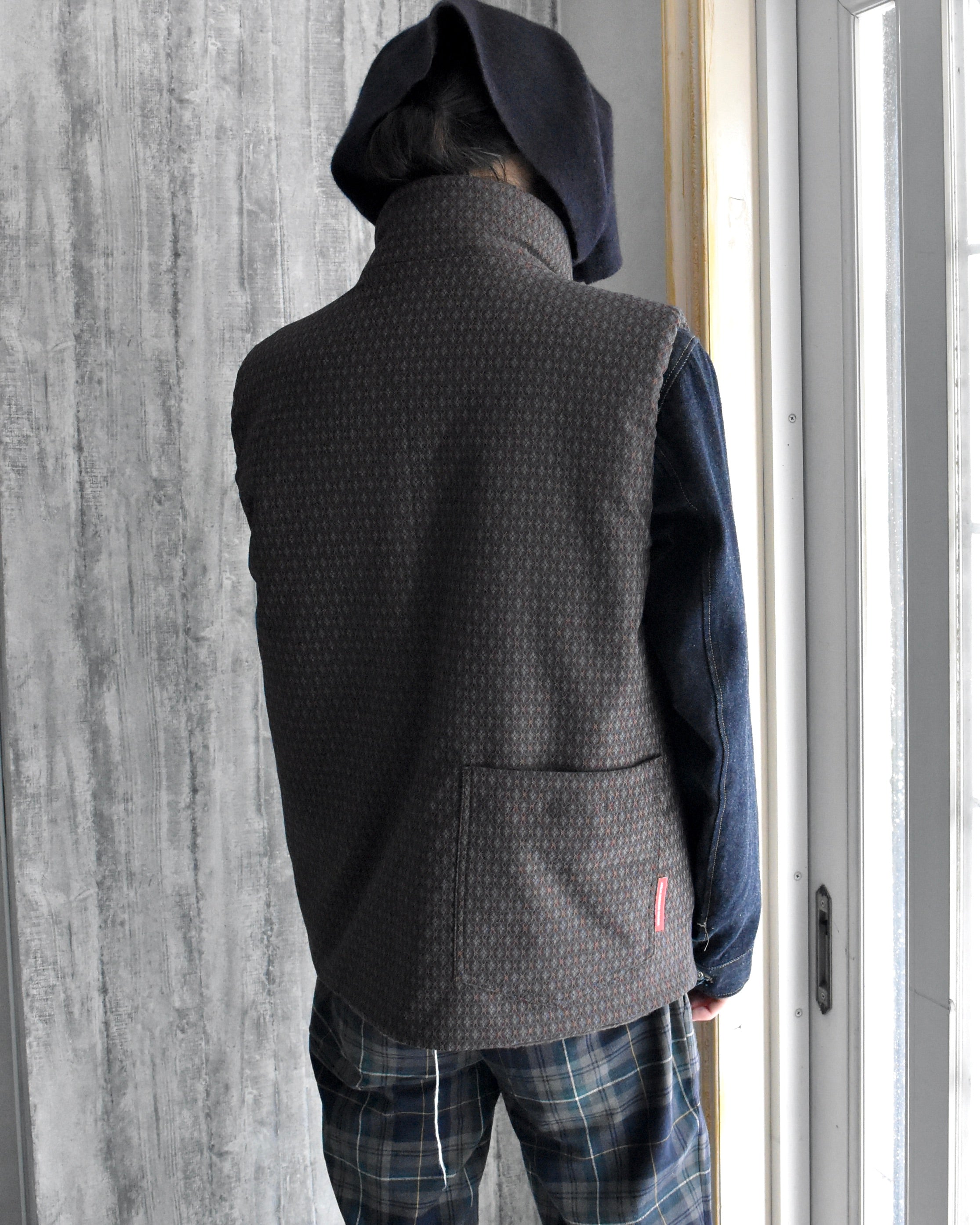 ABELIA EDOWARD GOUCHA – my brain is only a receiver