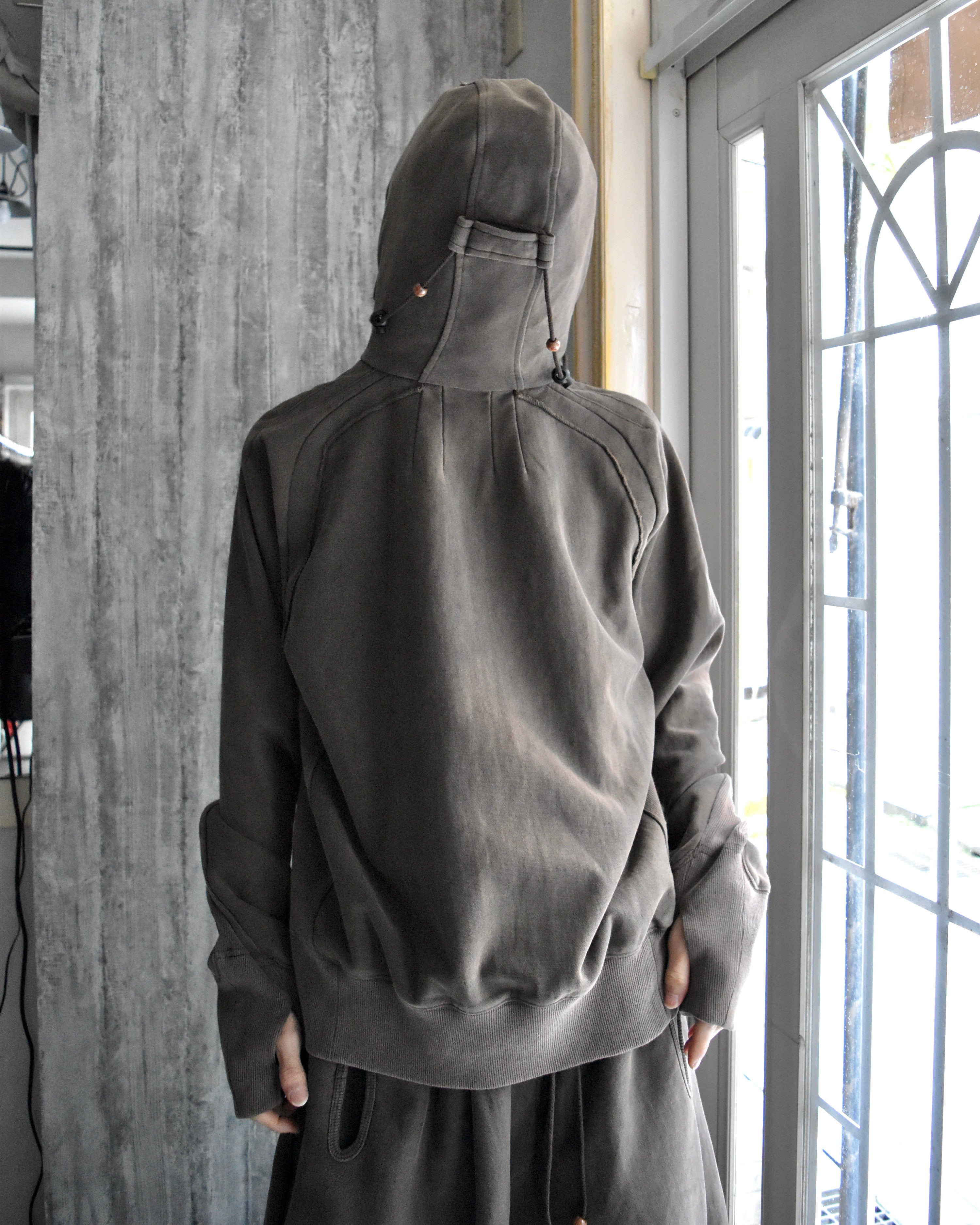 JIAN YE / 25 HOODIE - Brown