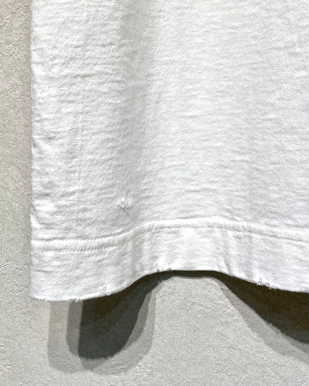 JIAN YE / 25 TEE × JINJINNEEDLE - White