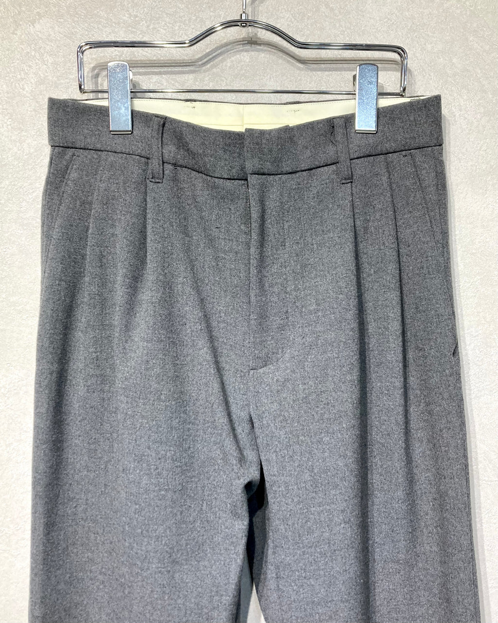 ABELIA EDOWARD GOUCHA / TAPERED SLACKS - Gray