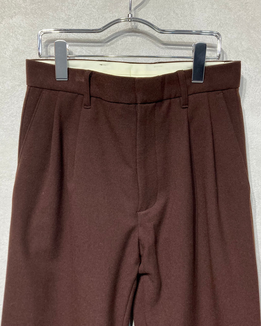 ABELIA EDOWARD GOUCHA / TAPERED SLACKS - Brown