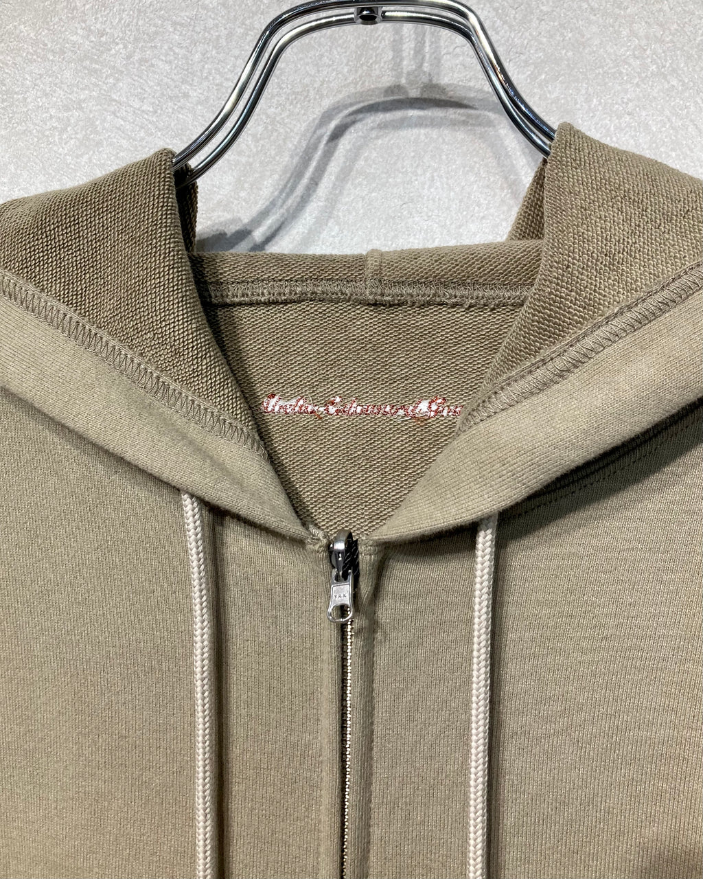 ABELIA EDOWARD GOUCHA / CLASSIC ZIP HOODIE - Beige