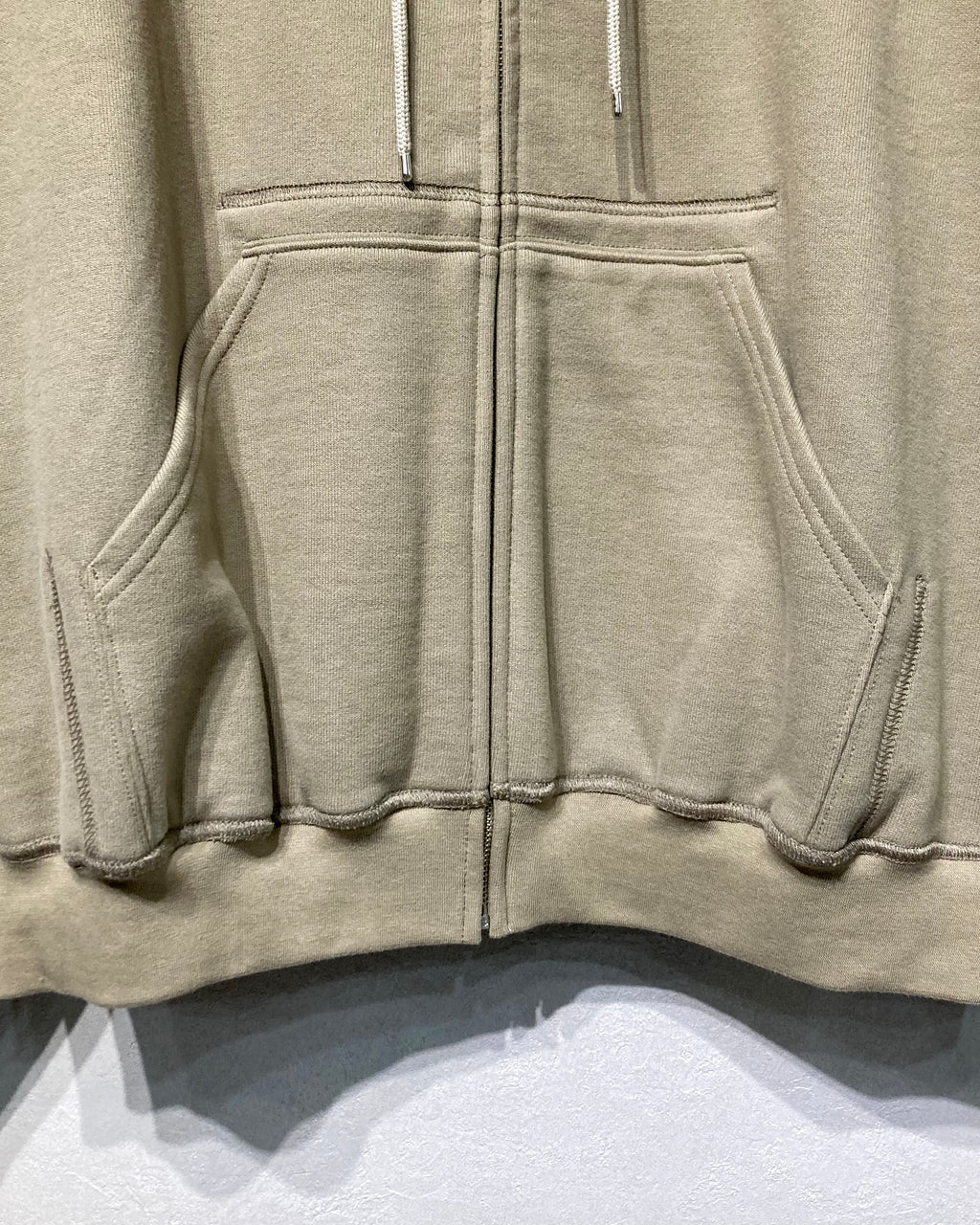 ABELIA EDOWARD GOUCHA / CLASSIC ZIP HOODIE - Beige