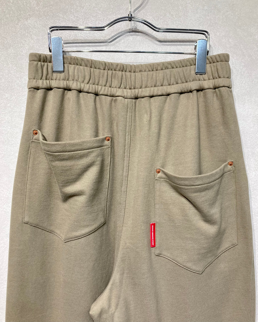 ABELIA EDOWARD GOUCHA / ECHO SWEAT PANTS - Beige