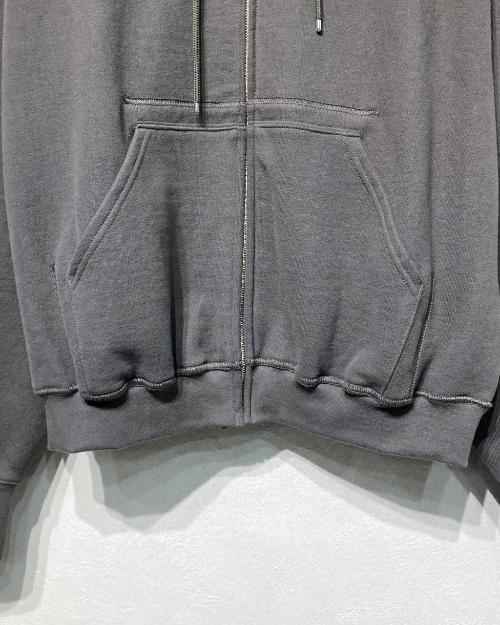 ABELIA EDOWARD GOUCHA / CLASSIC ZIP HOODIE - Charcoal
