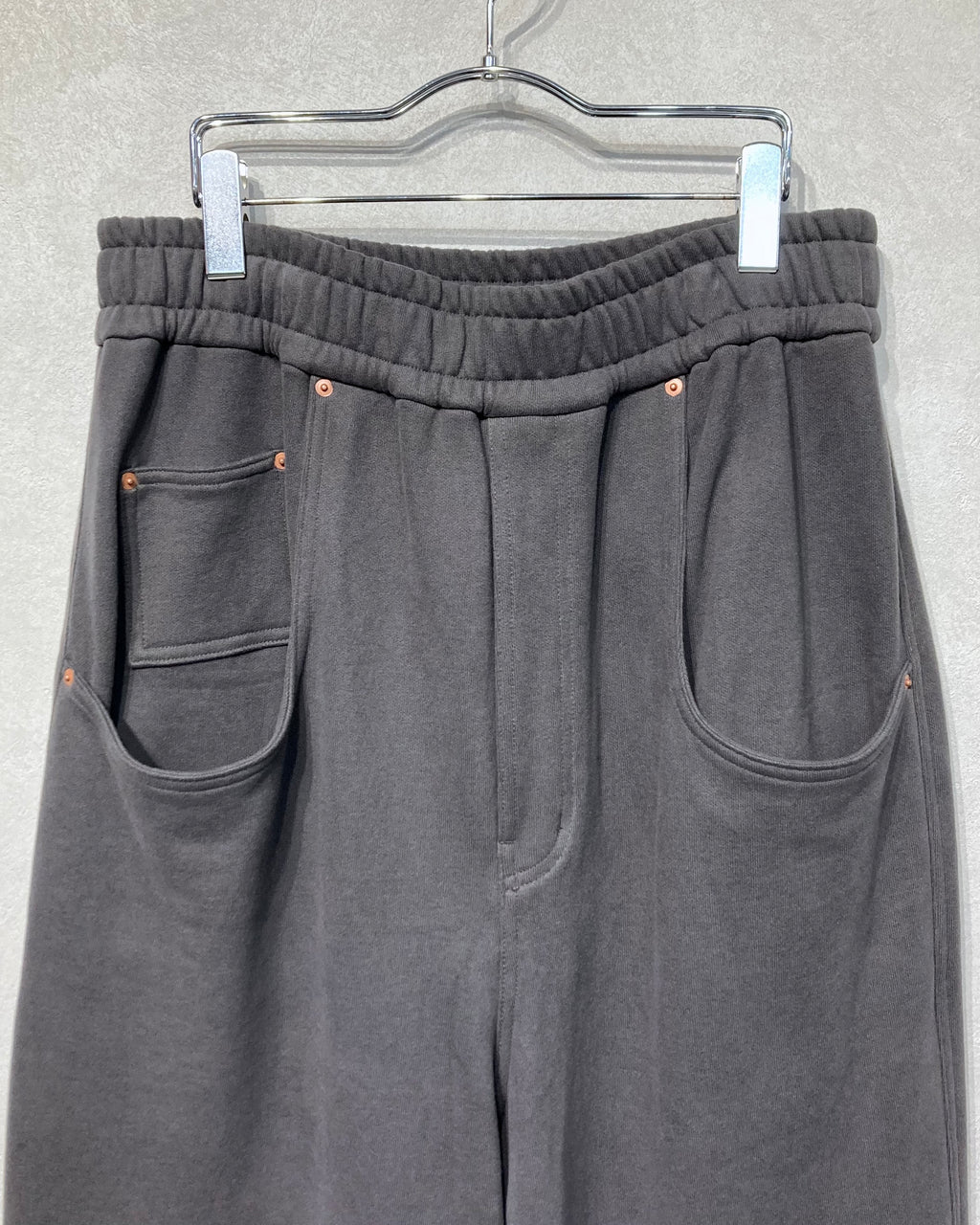 ABELIA EDOWARD GOUCHA / ECHO SWEAT PANTS - Charcoal