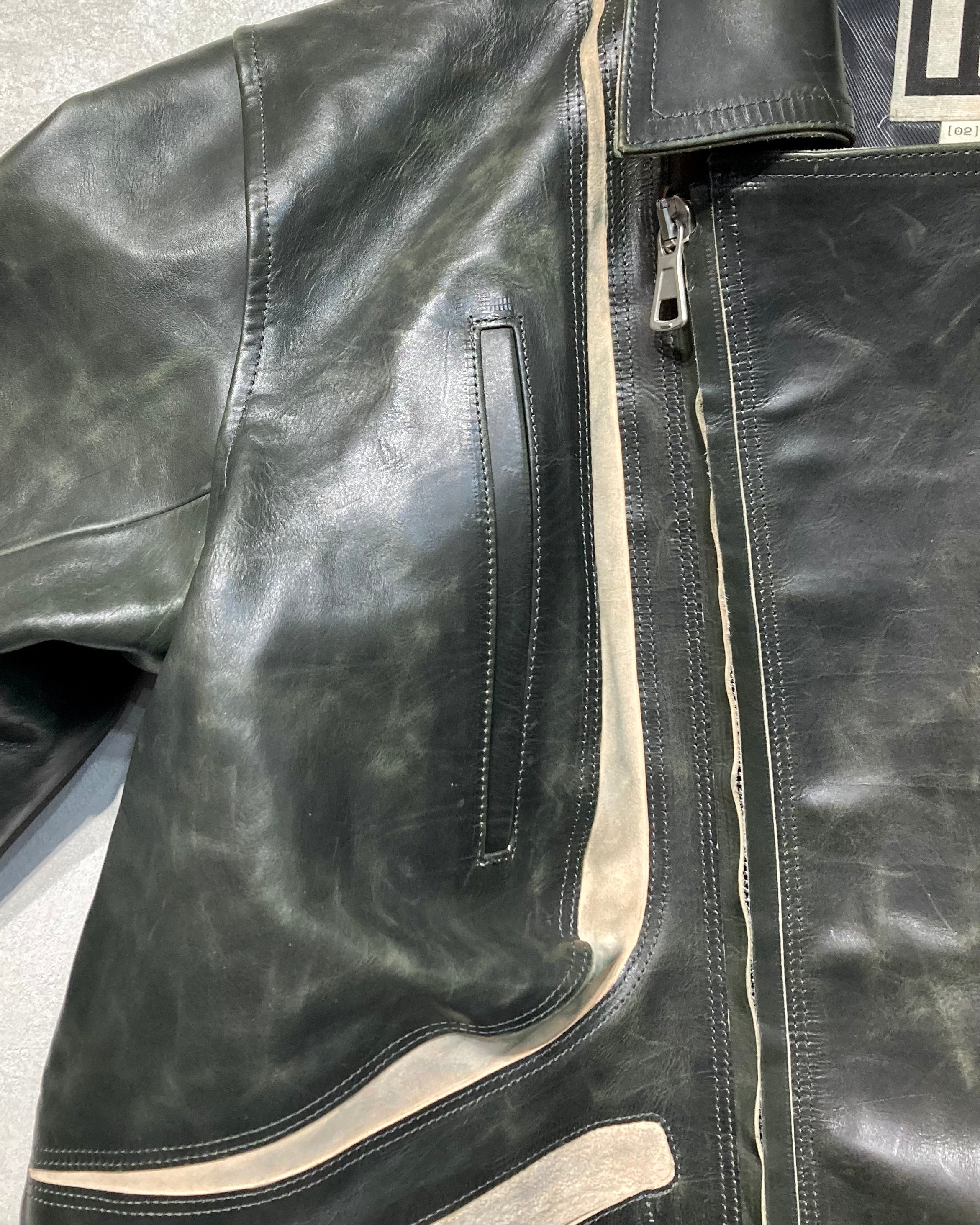 DAISUKE TANABE / PLUTO - Vintage green