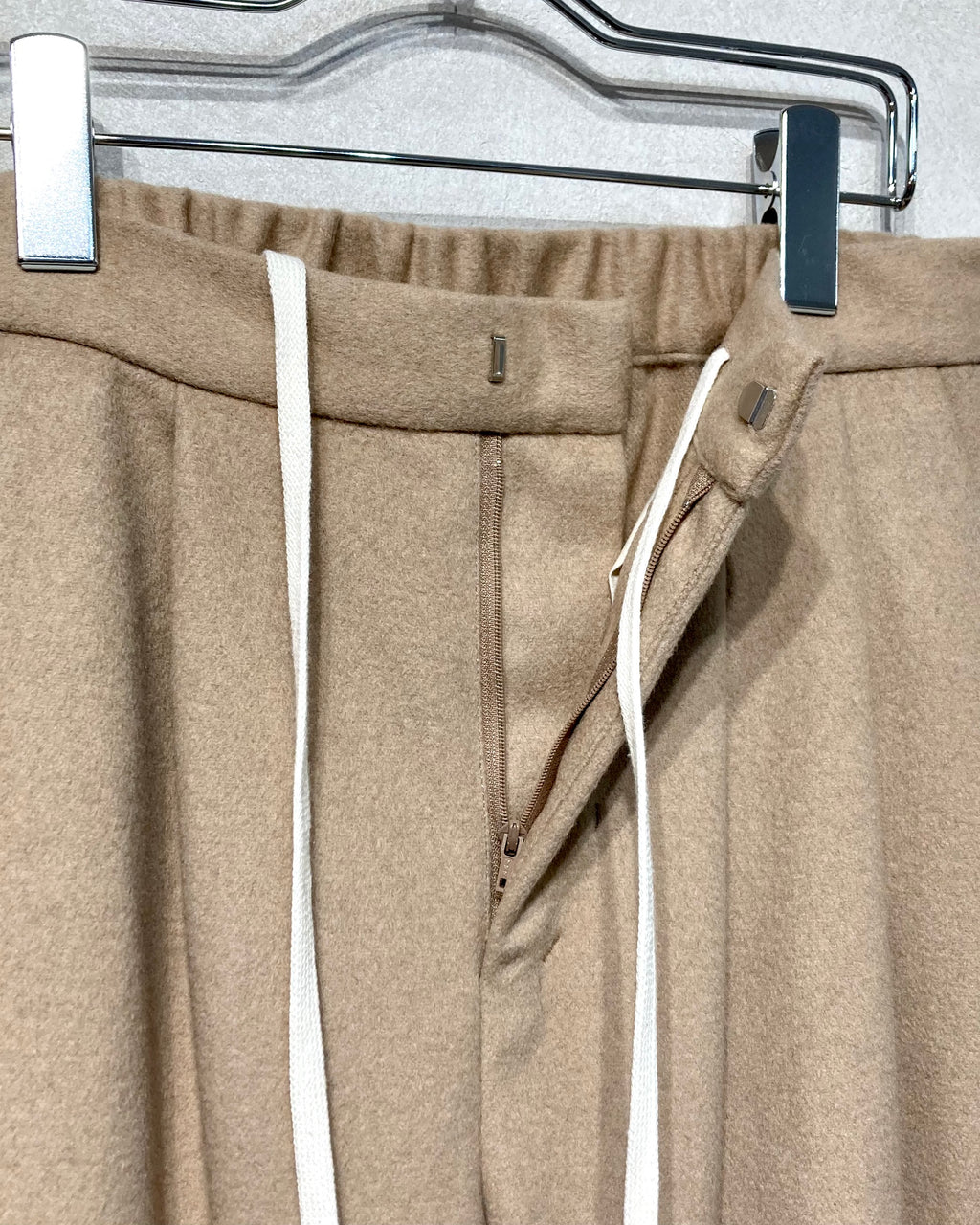 ISSUETHINGS / 25b/99-wcan/c-00/Pants - Beige