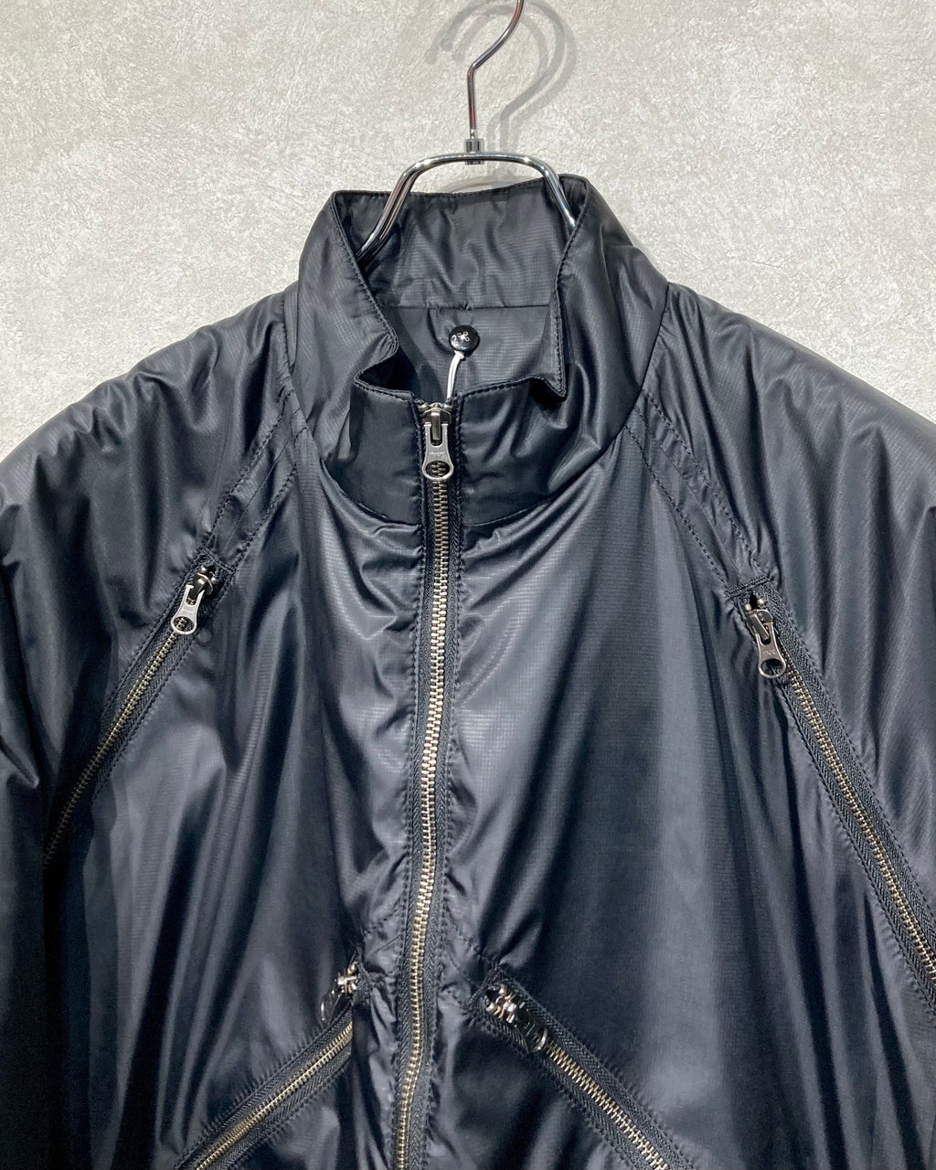 ISSUETHINGS / 25b/89-p/p/p-00/Jacket - Black