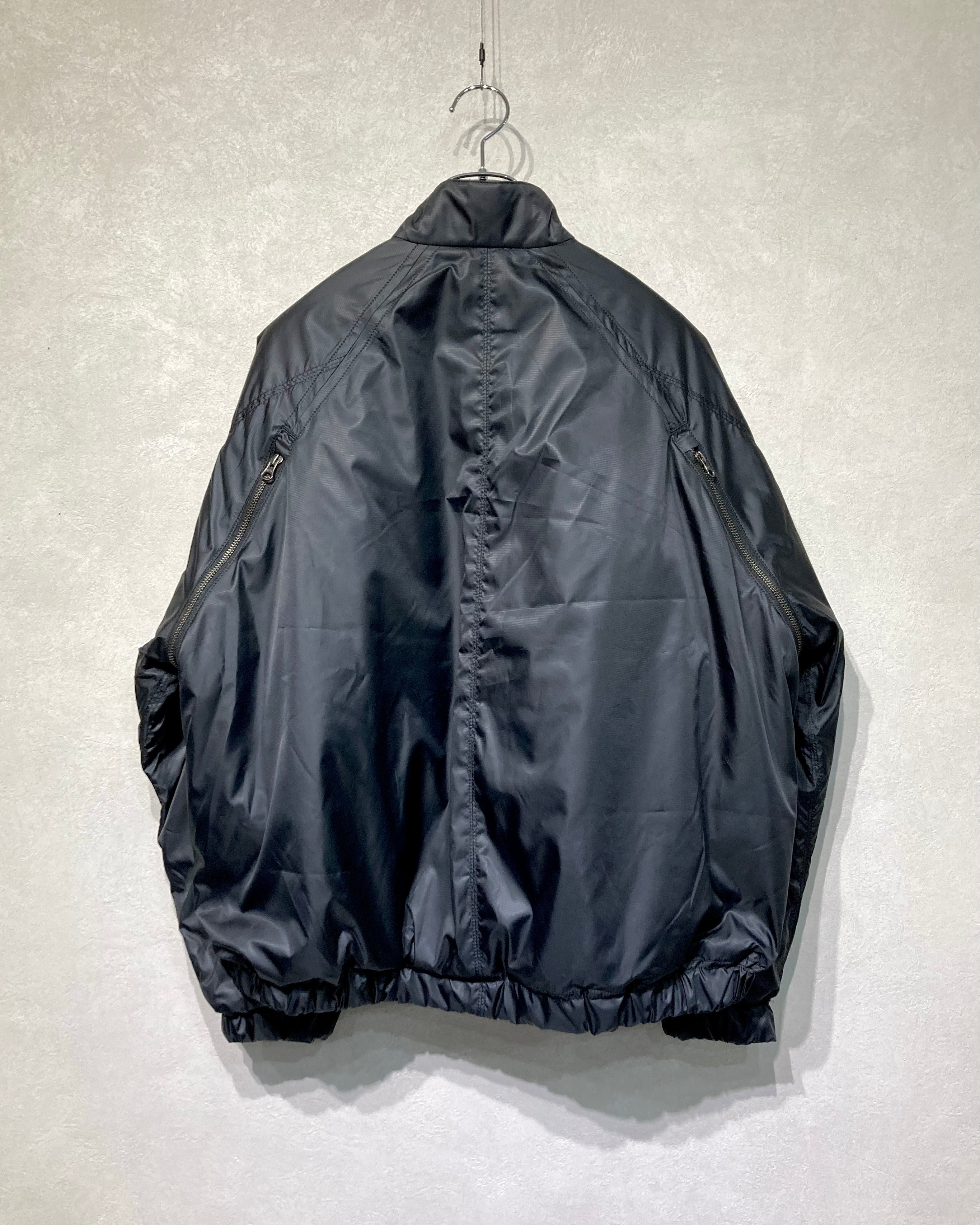 ISSUETHINGS / 25b/89-p/p/p-00/Jacket - Black