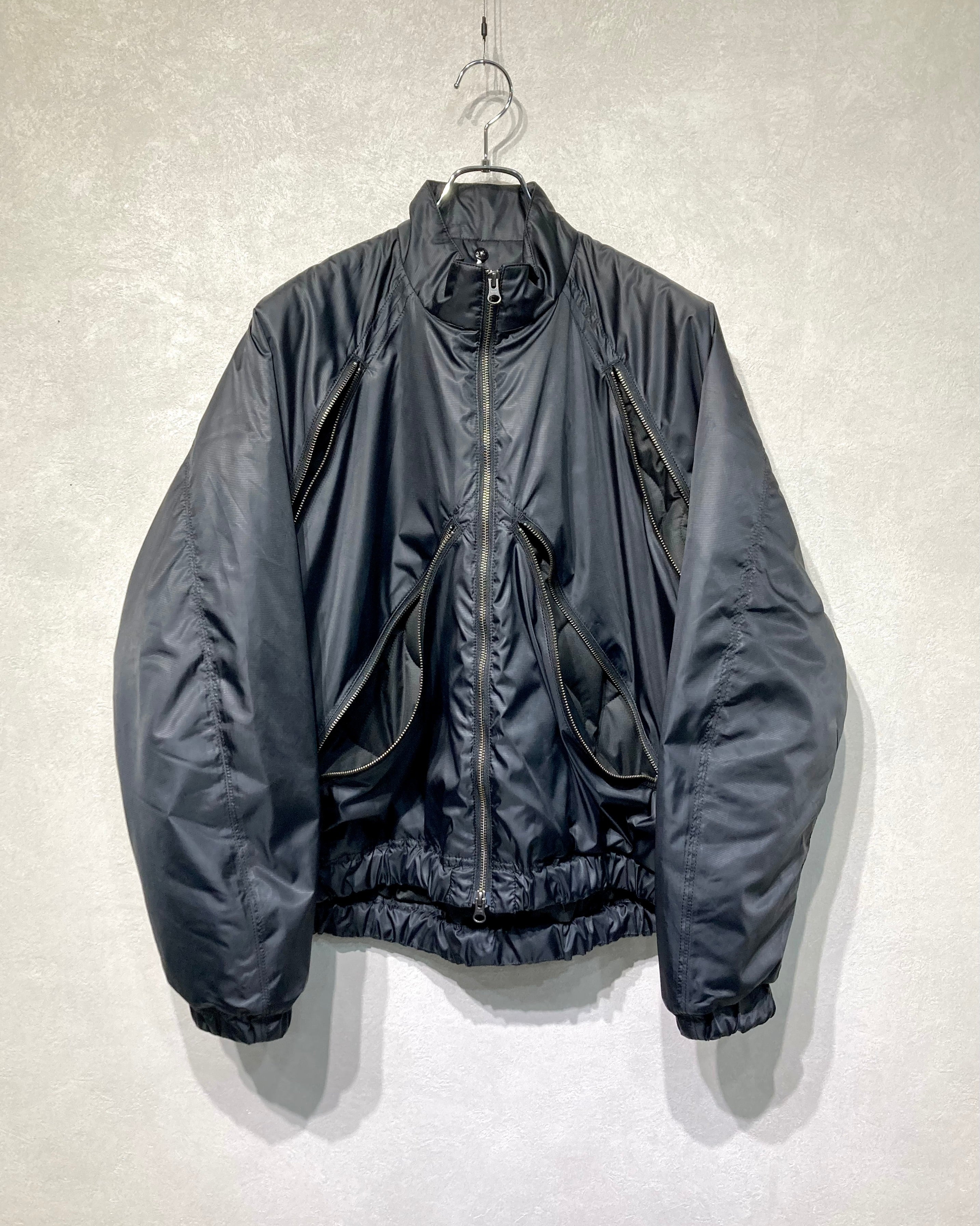 ISSUETHINGS / 25b/89-p/p/p-00/Jacket - Black