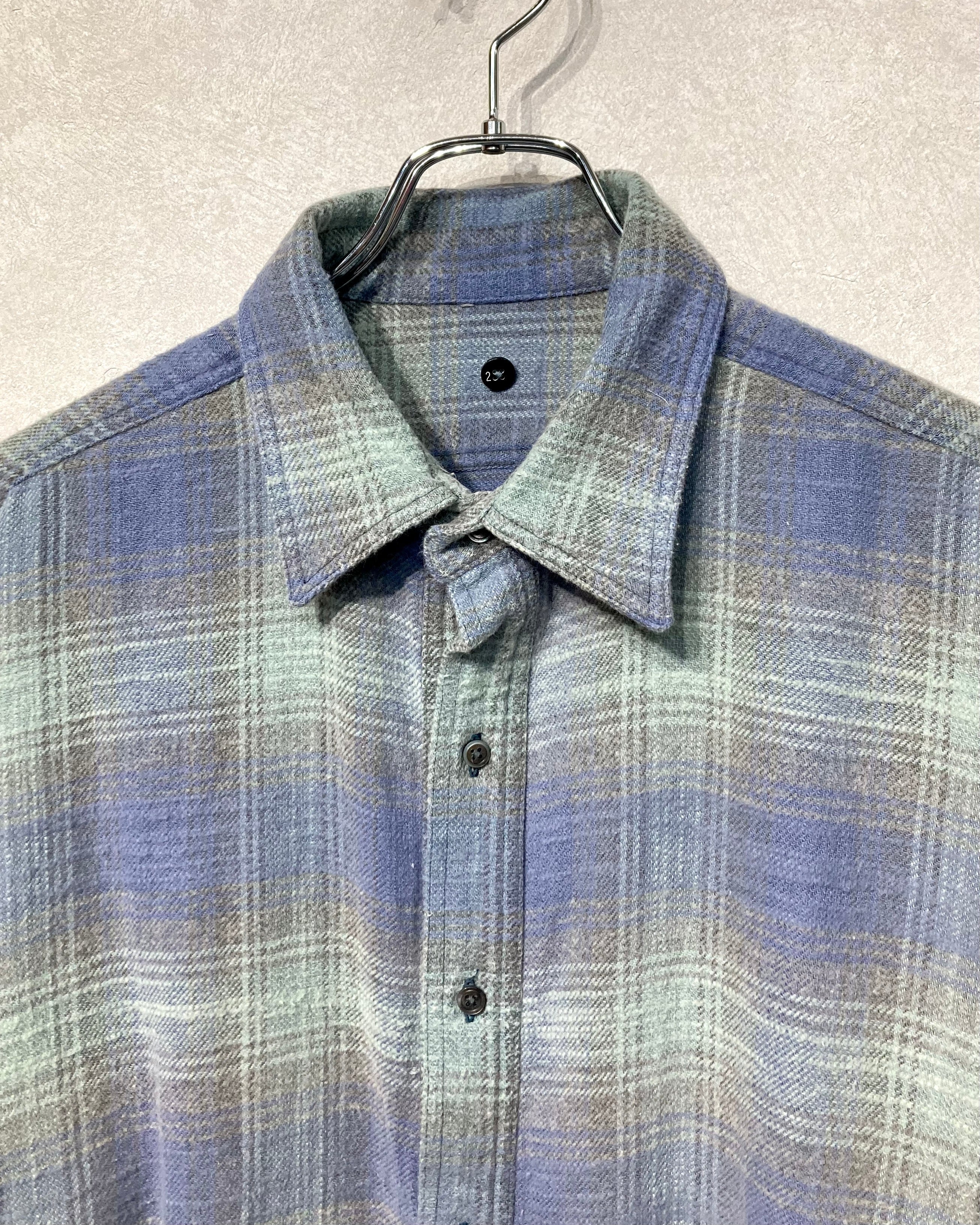 ISSUETHINGS / 25b/53d-c/2-04/Shirt - Green