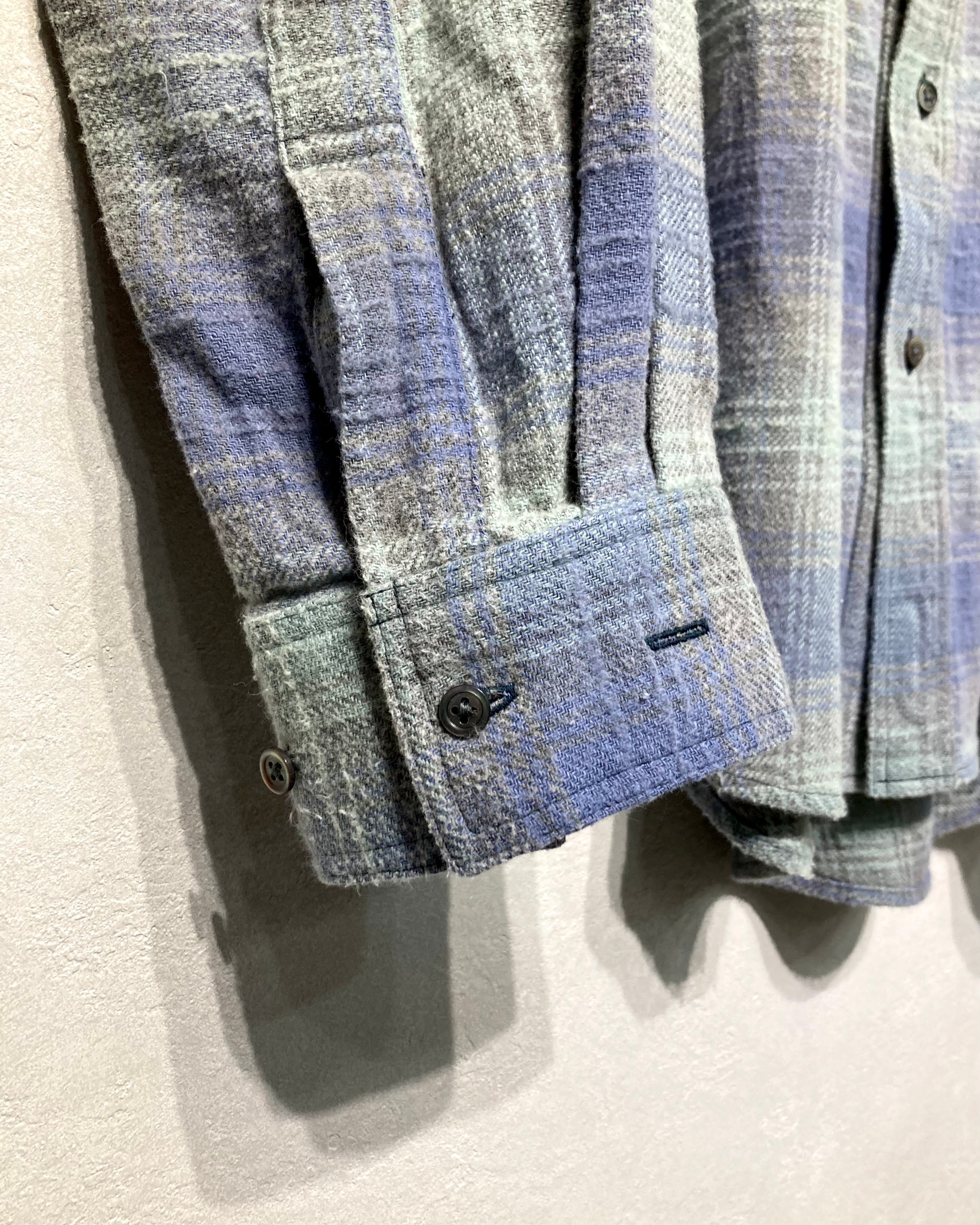 ISSUETHINGS / 25b/53d-c/2-04/Shirt - Green