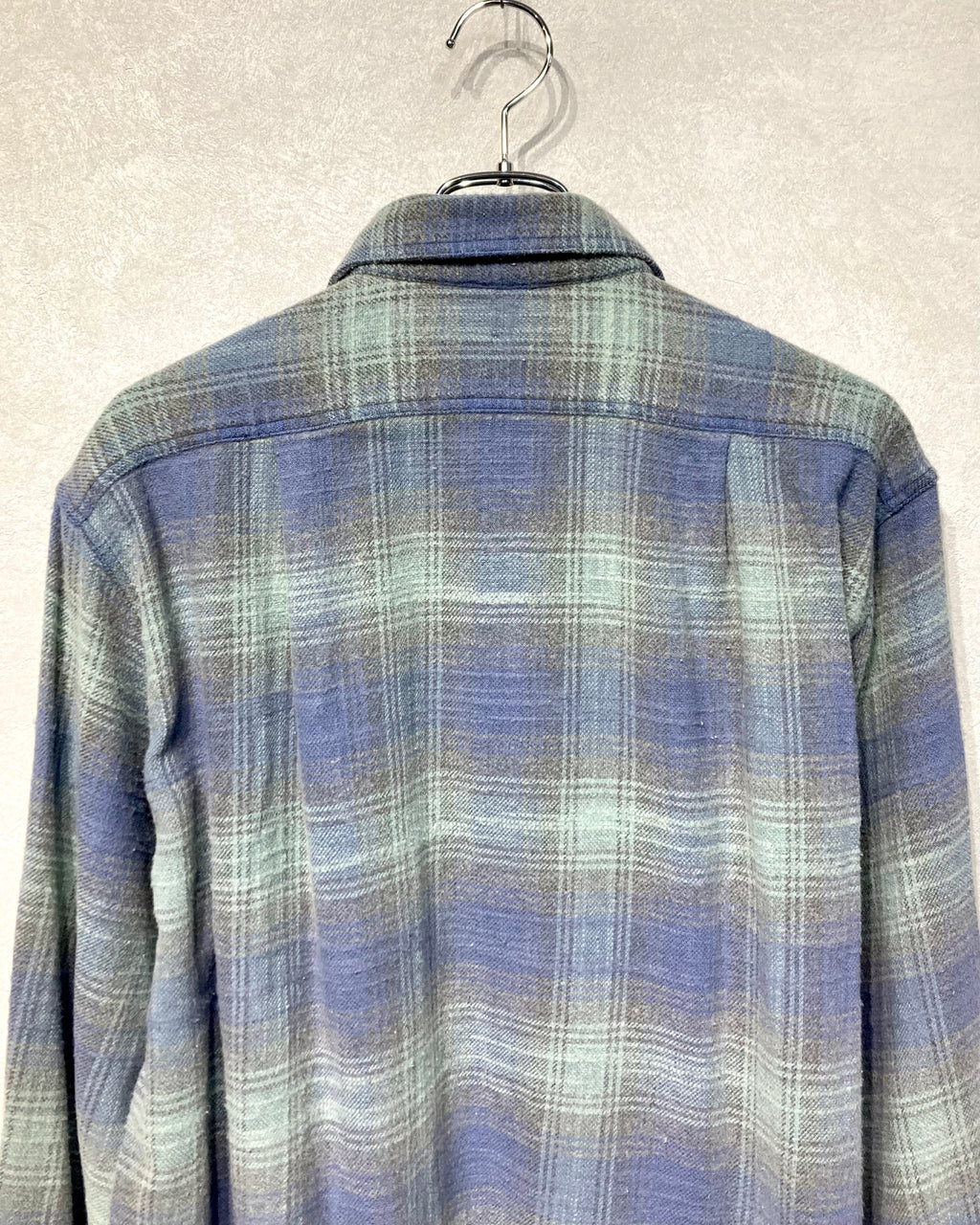 ISSUETHINGS / 25b/53d-c/2-04/Shirt - Green