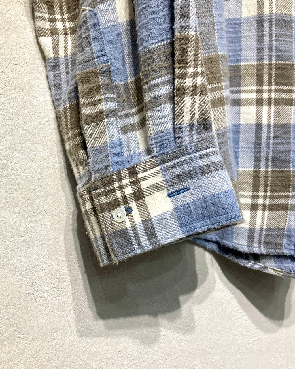 ISSUETHINGS / 25b/53d-c/2-04/Shirt - Blue