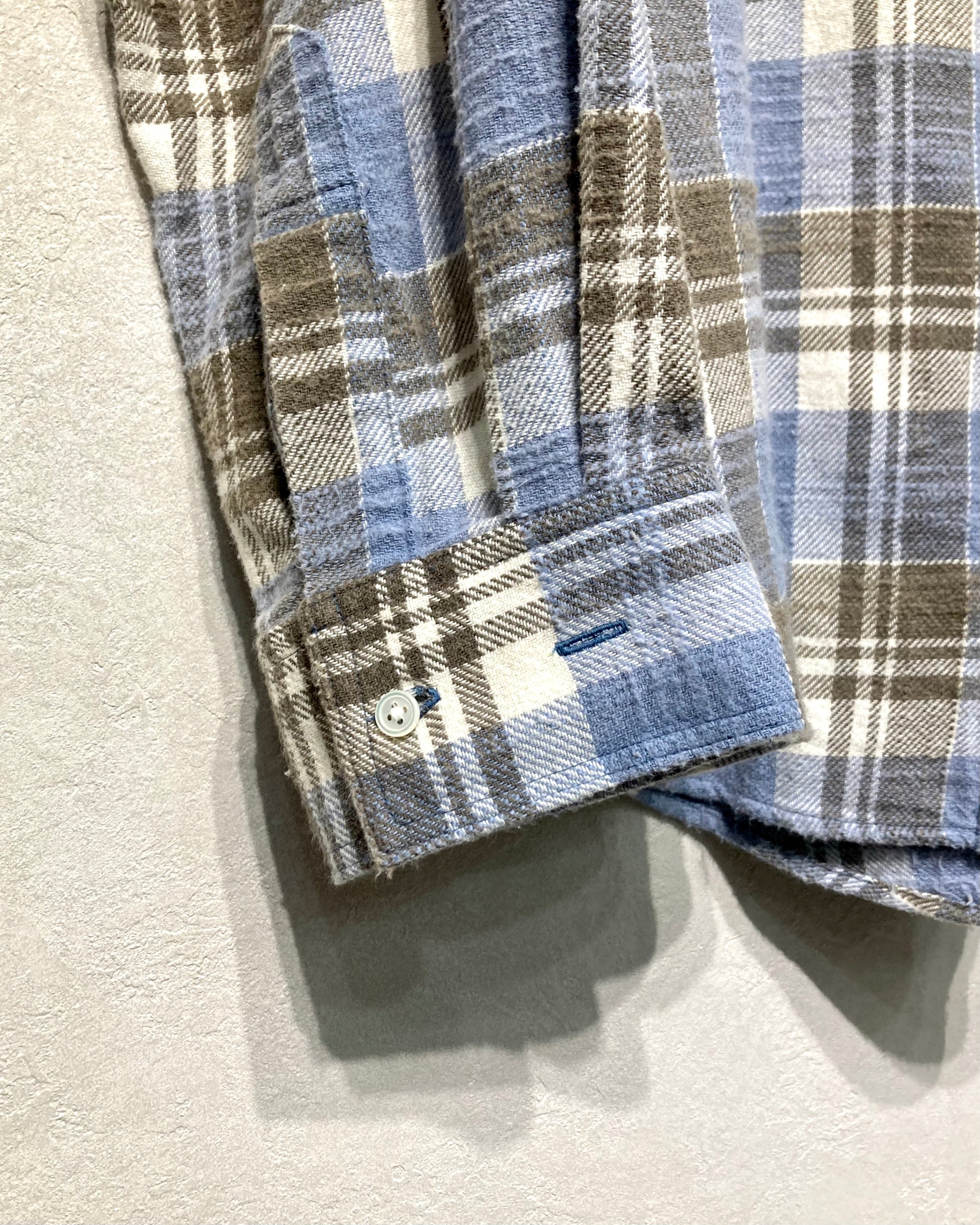 ISSUETHINGS / 25b/53d-c/2-04/Shirt - Blue