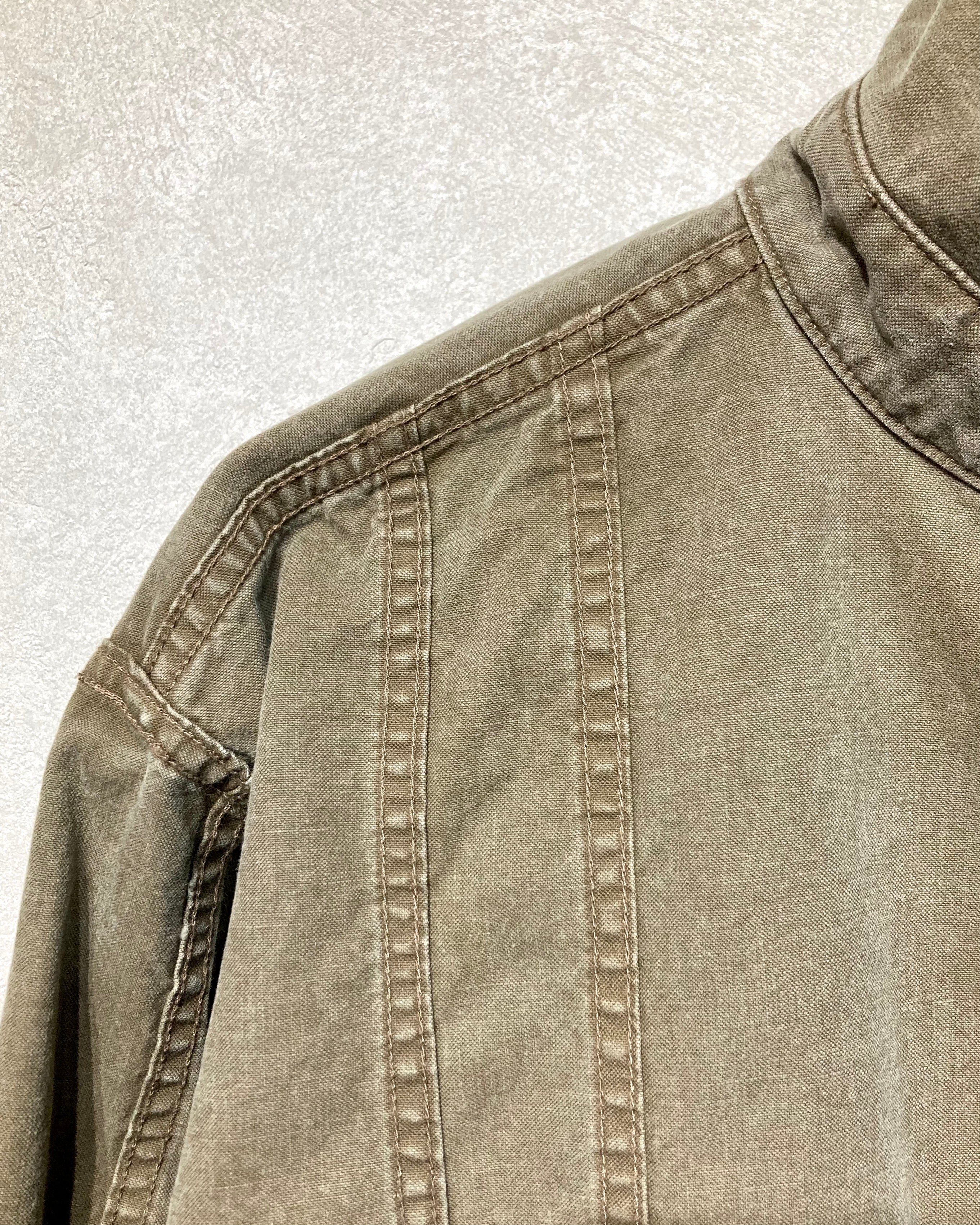 ISSUETHINGS / 25b/92-c-01/Shirt - Olive green