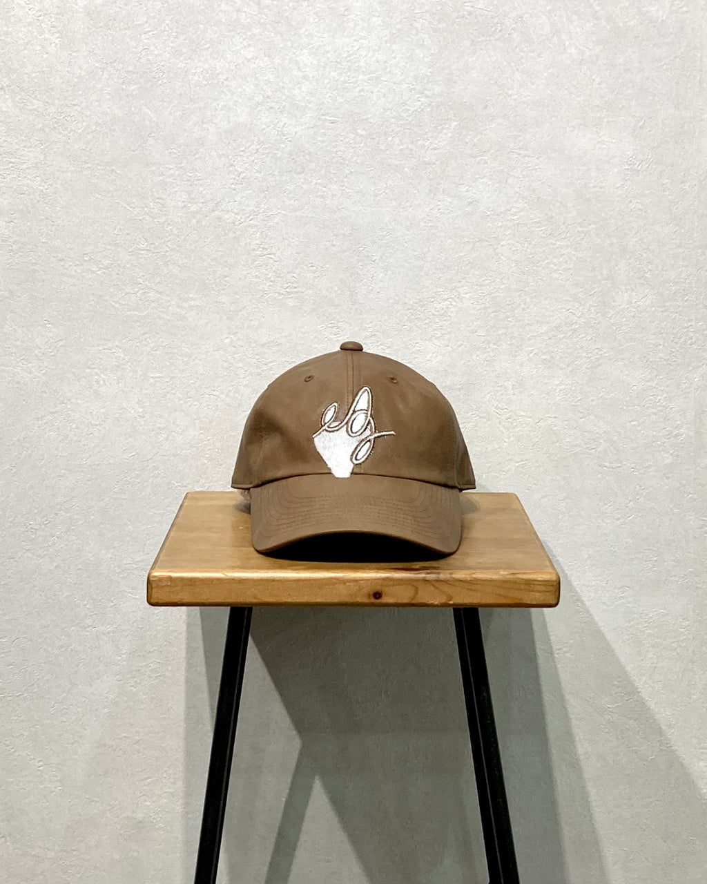 ABELIA EDOWARD GOUCHA / AEG CAP IRREVERSIBLE - Camel