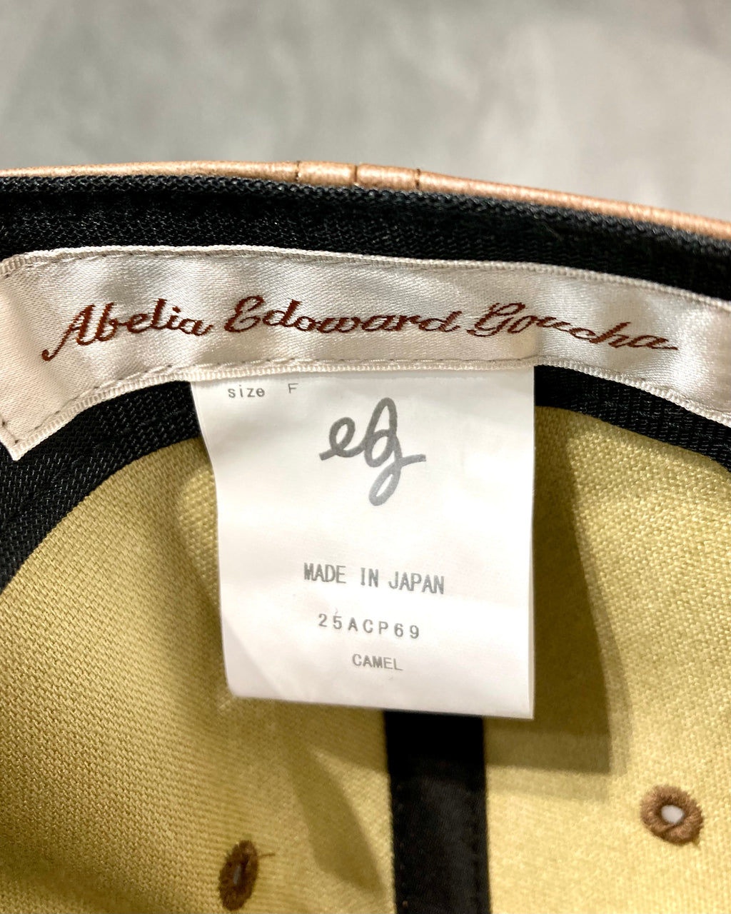 ABELIA EDOWARD GOUCHA / AEG CAP IRREVERSIBLE - Camel