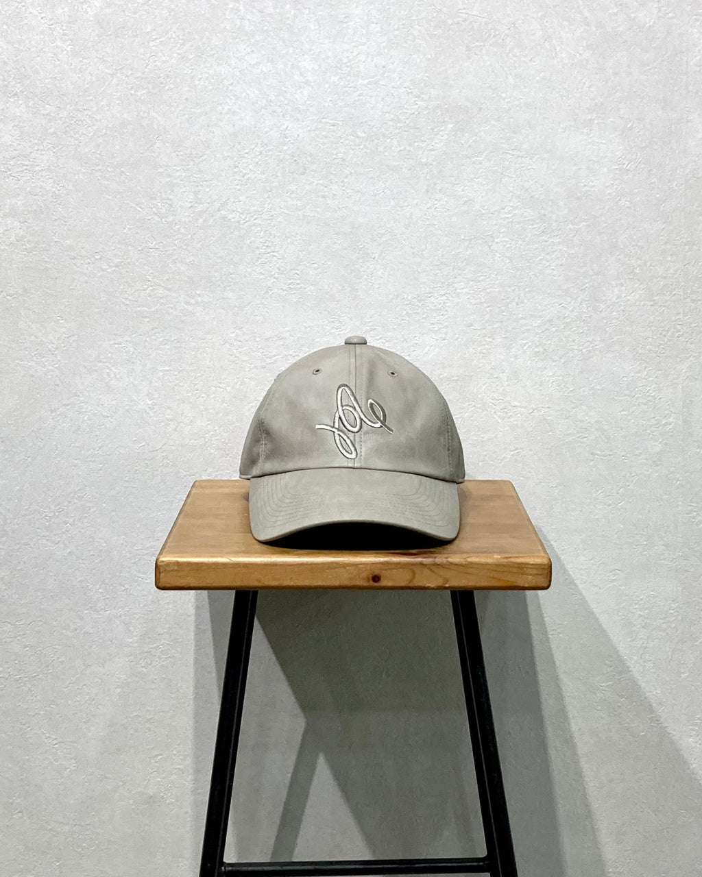ABELIA EDOWARD GOUCHA / AEG CAP STRAIGHT - Gray