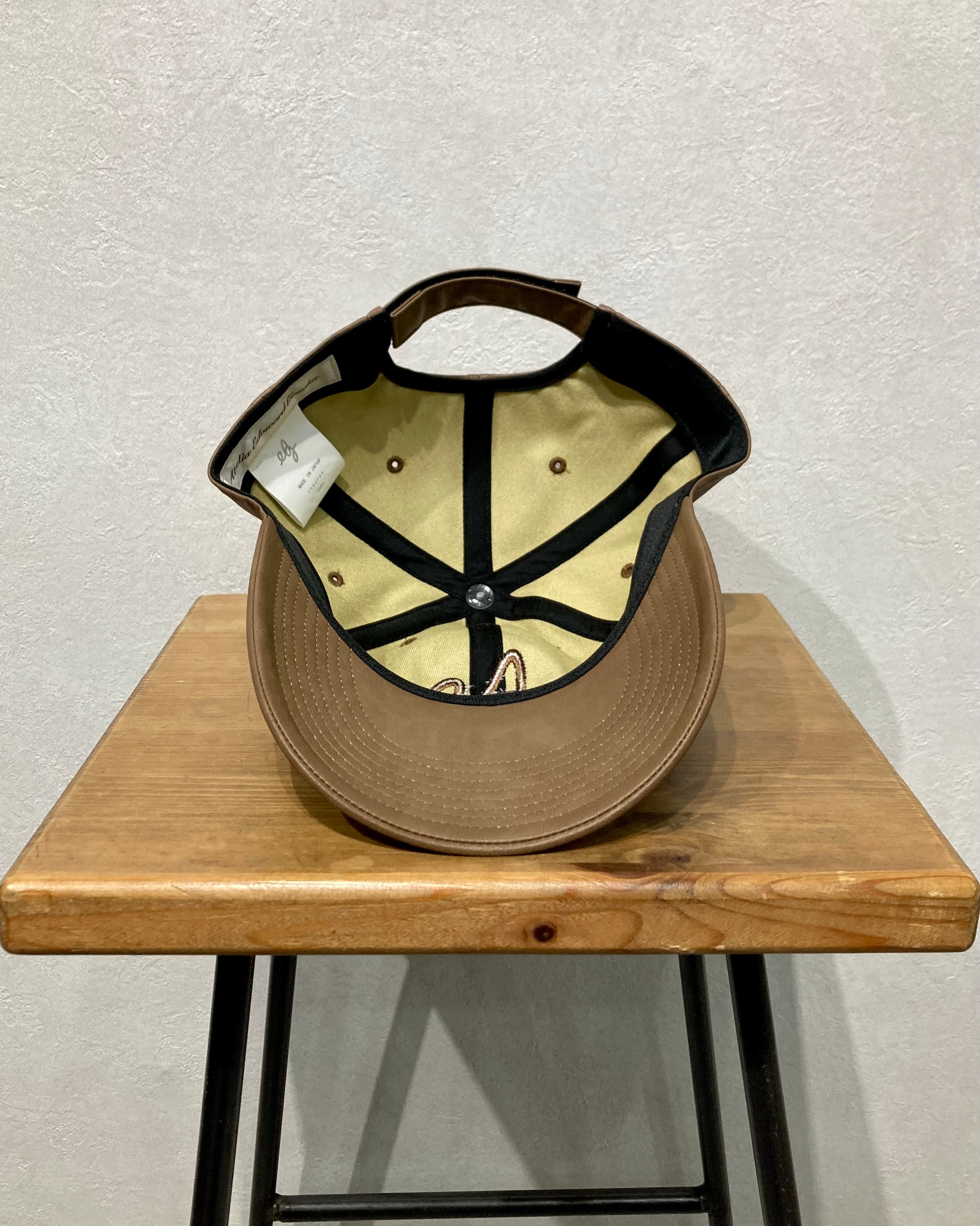 ABELIA EDOWARD GOUCHA / AEG CAP STRAIGHT - Camel – (my brain