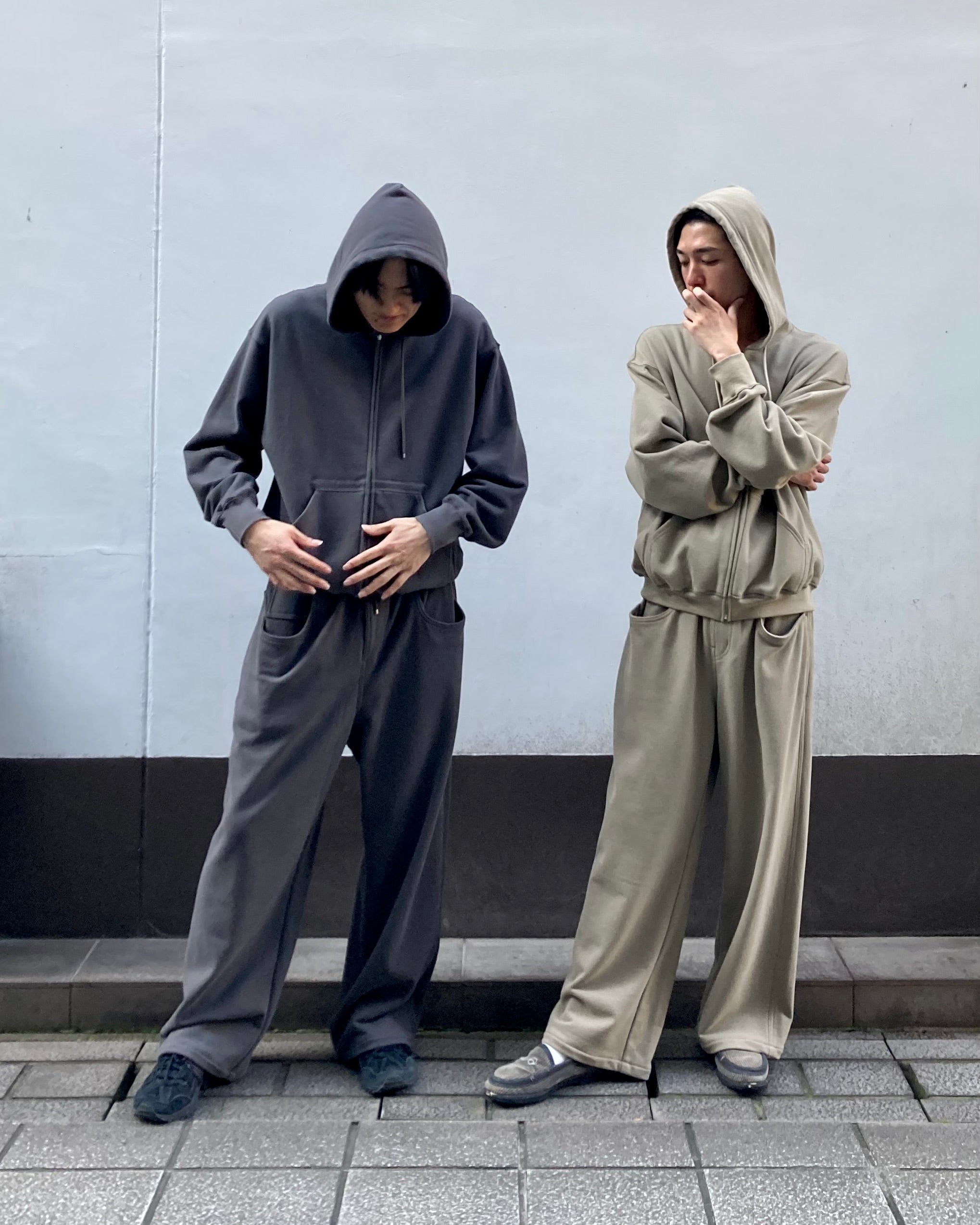 ABELIA EDOWARD GOUCHA / CLASSIC ZIP HOODIE - Beige