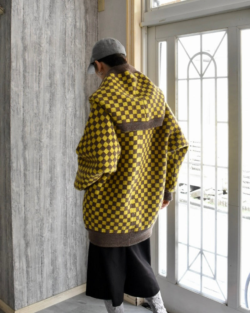 OIRA / REVERSIBLE KNIT HOODIE