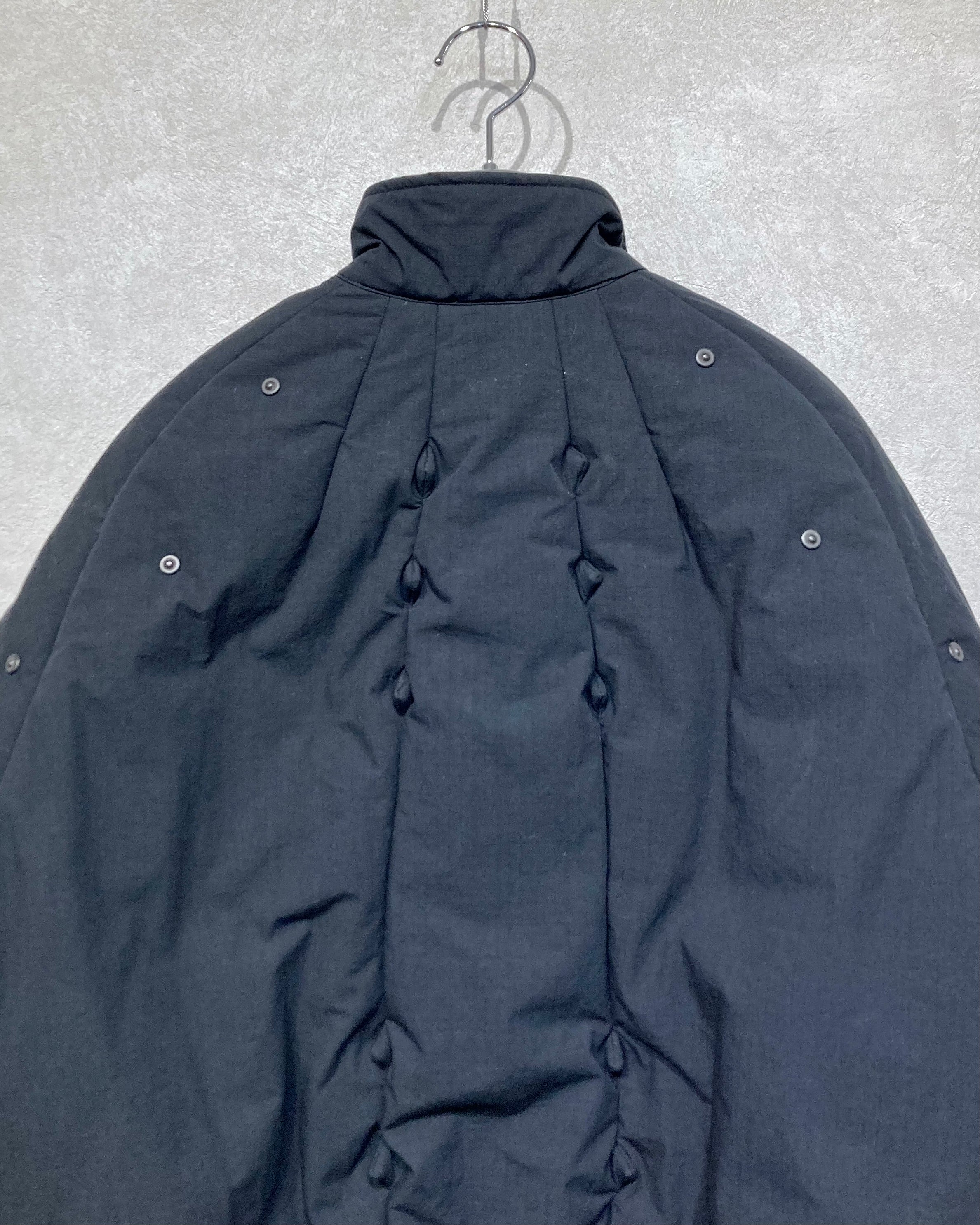 JIAN YE / 金棒 PUFFER - Black