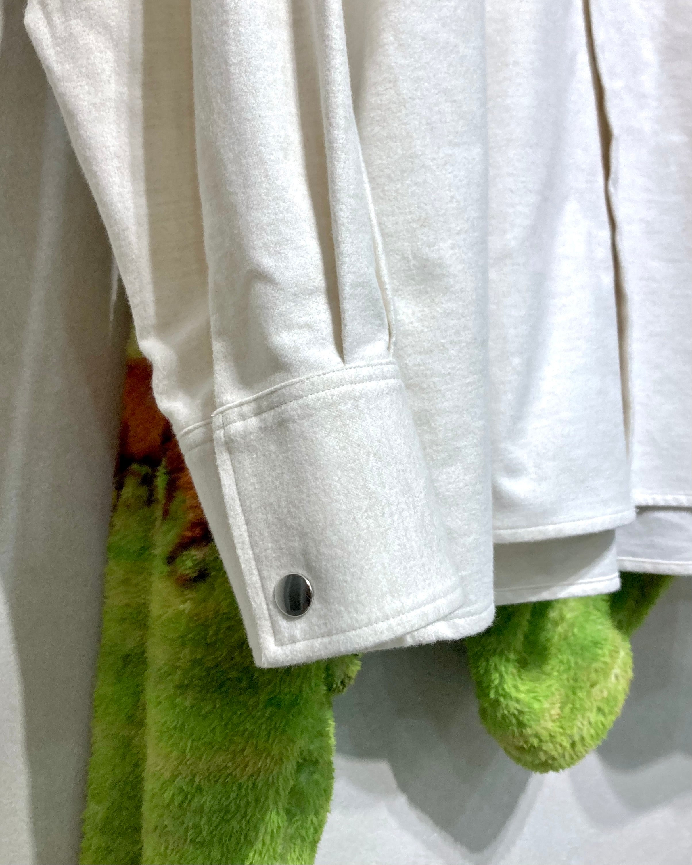 RANDY / SWEATING - White & horse