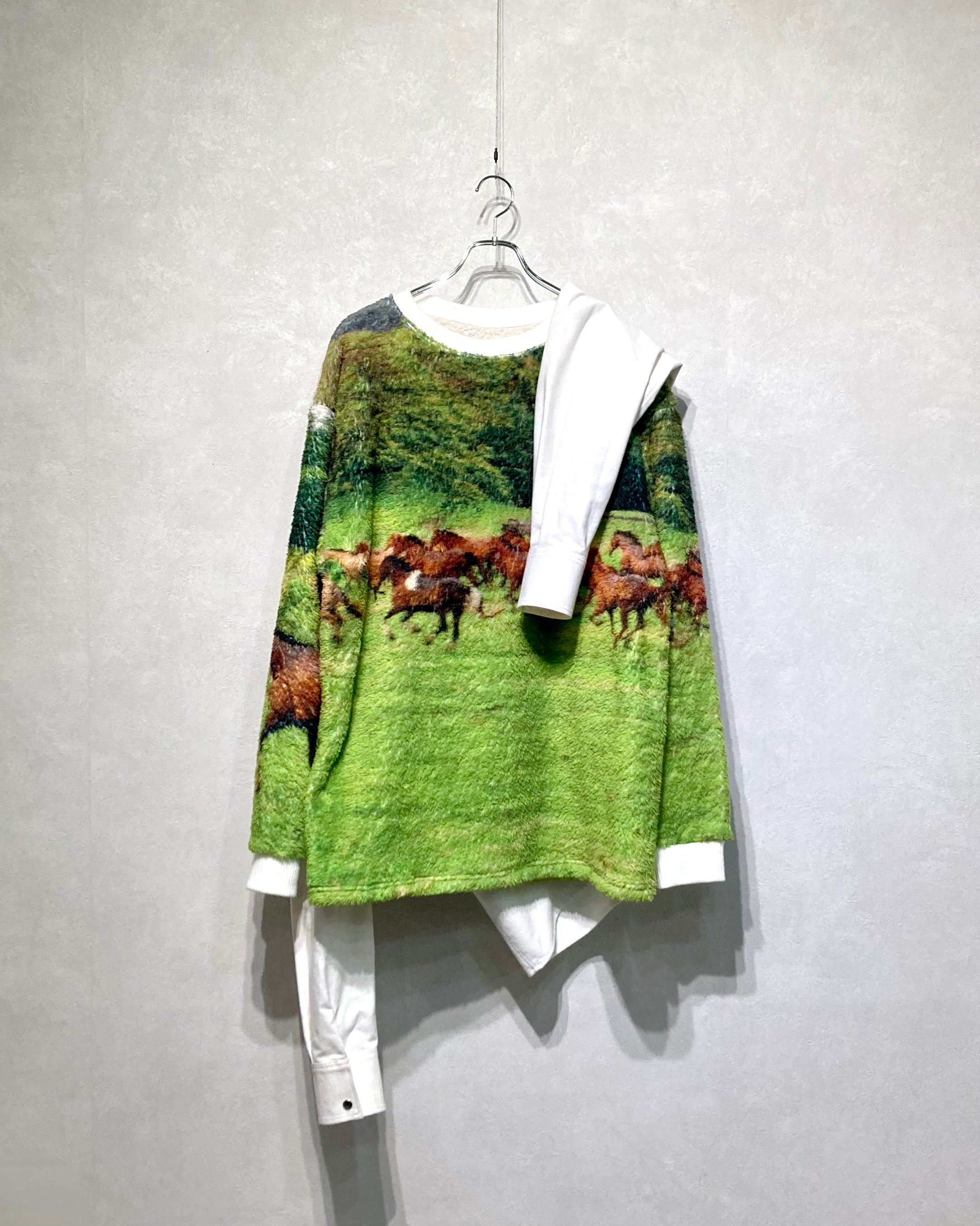 RANDY / SWEATING - White & horse