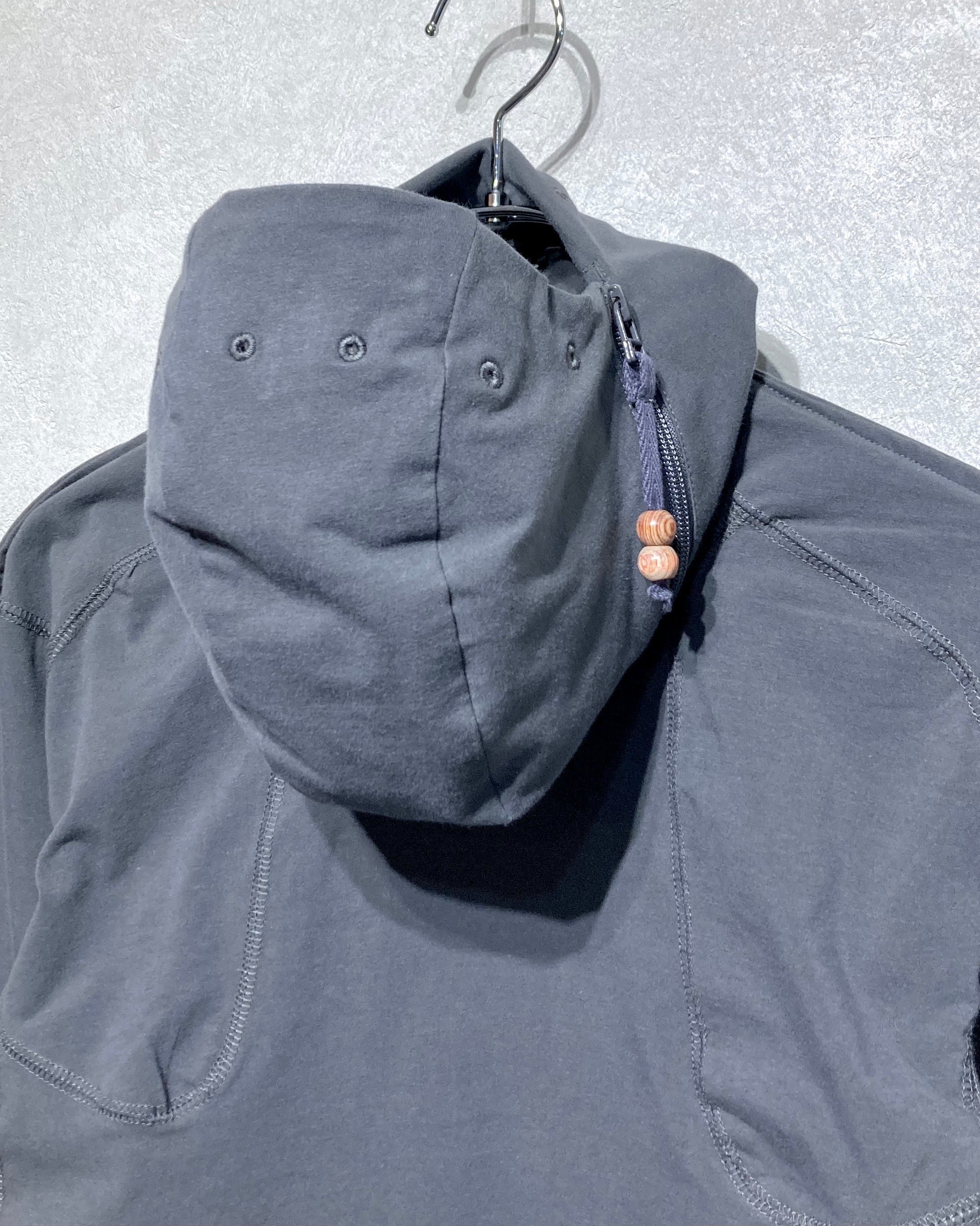 JIAN YE / SASOU TOP - Charcoal