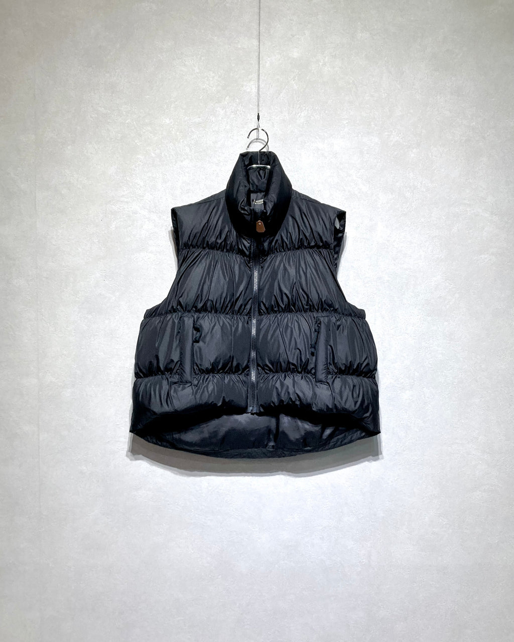 REFOMED / MANUAL DOWN VEST - Black