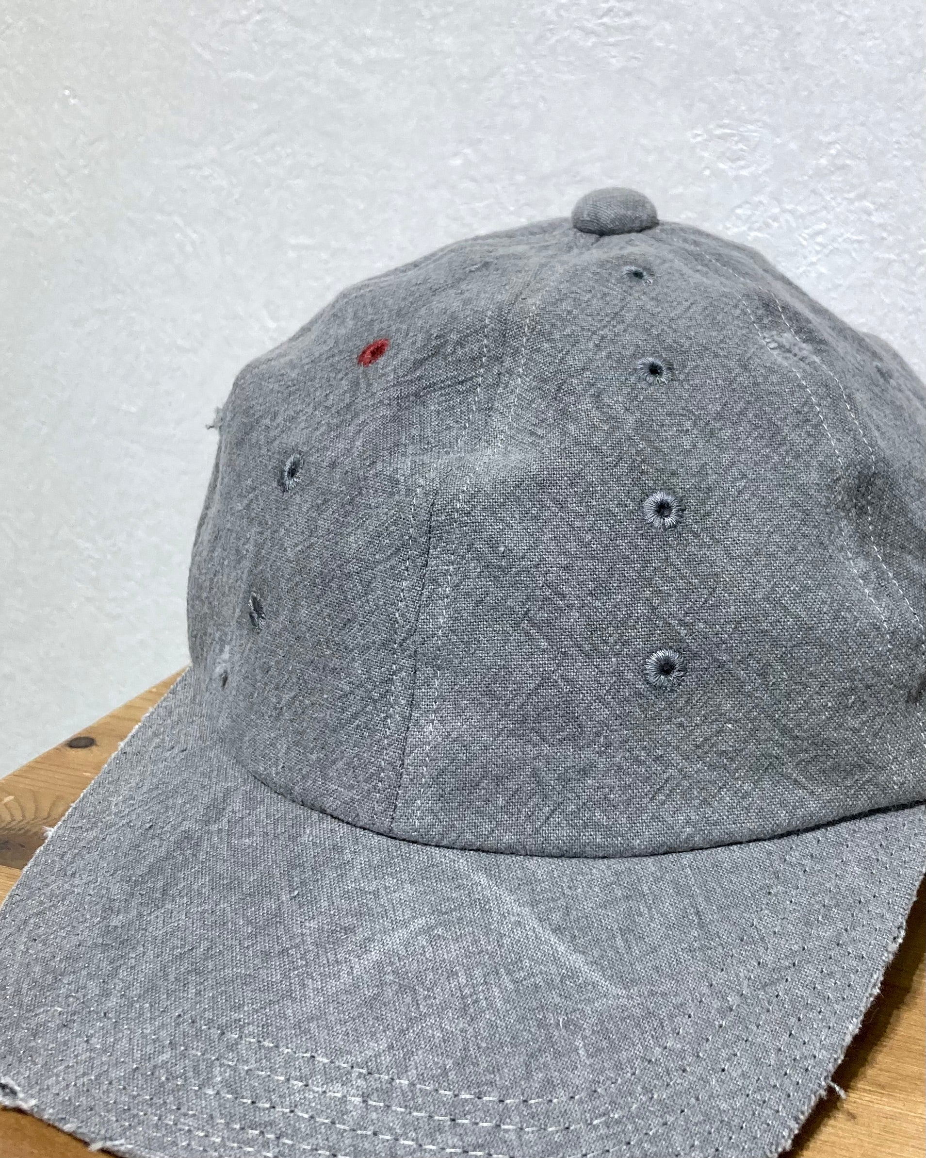 JIAN YE / 朱点童子 CAP - Gray