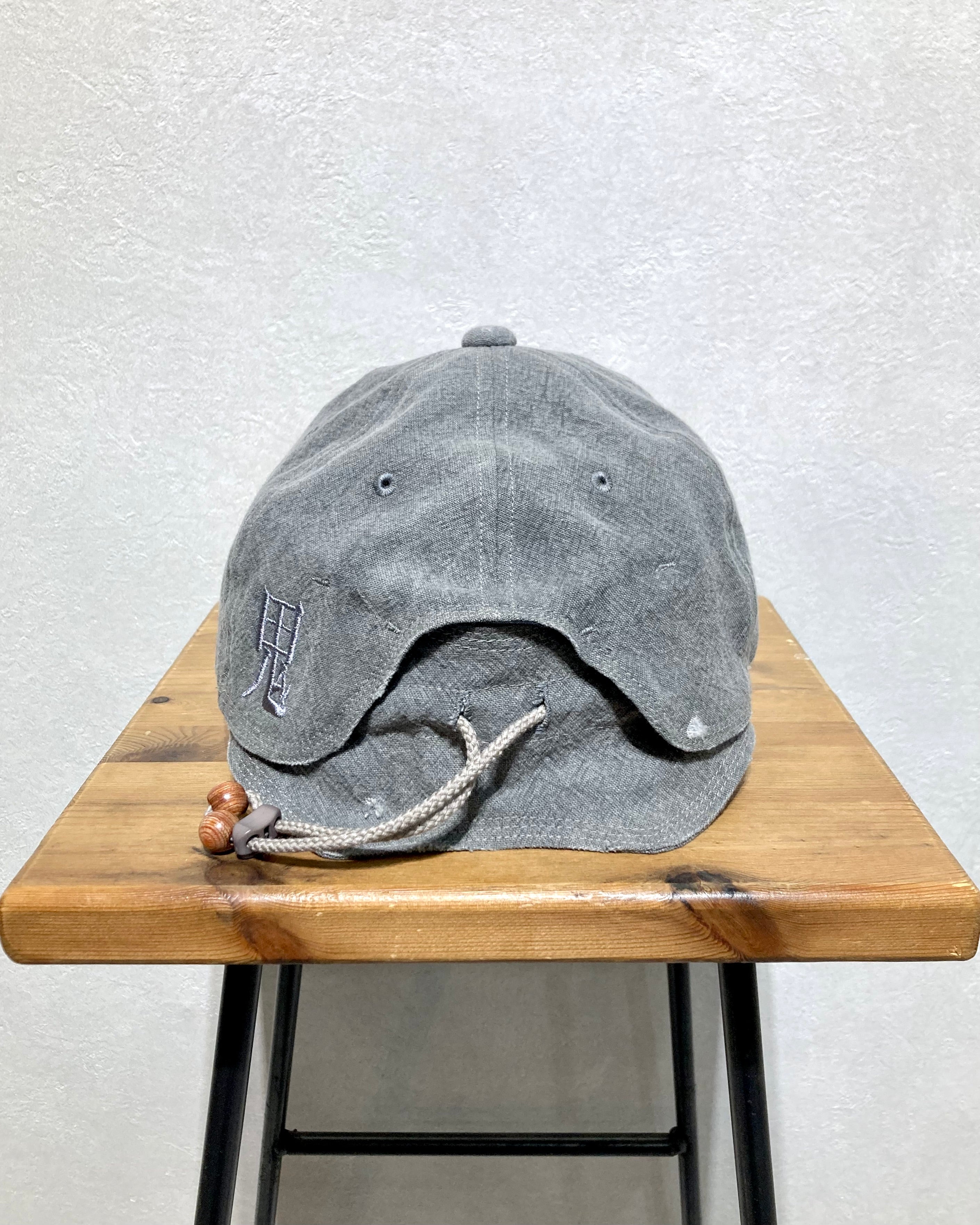 JIAN YE / 朱点童子 CAP - Gray