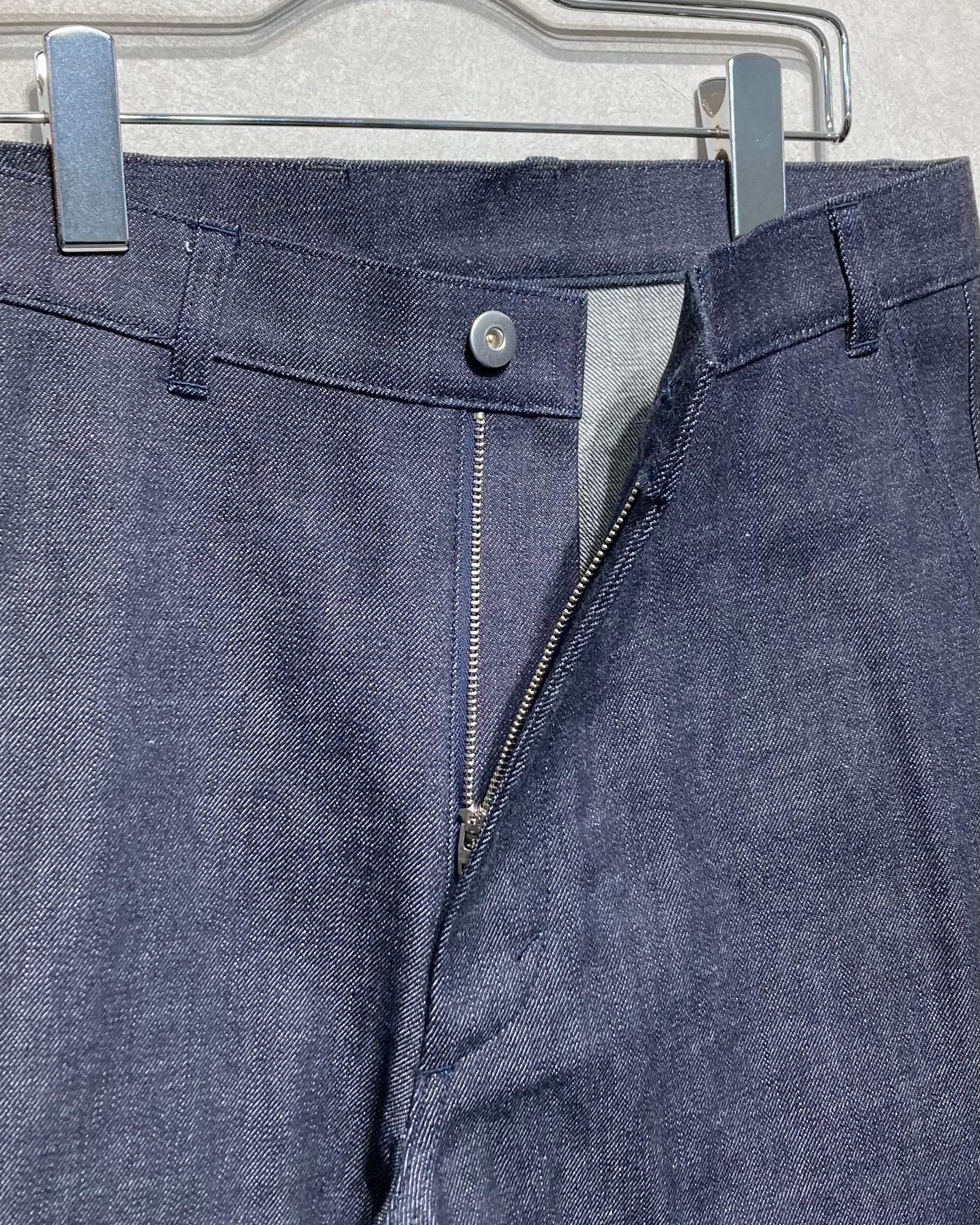ISSUETHINGS / TYPE104/Pants/Non-washed - Indigo blue