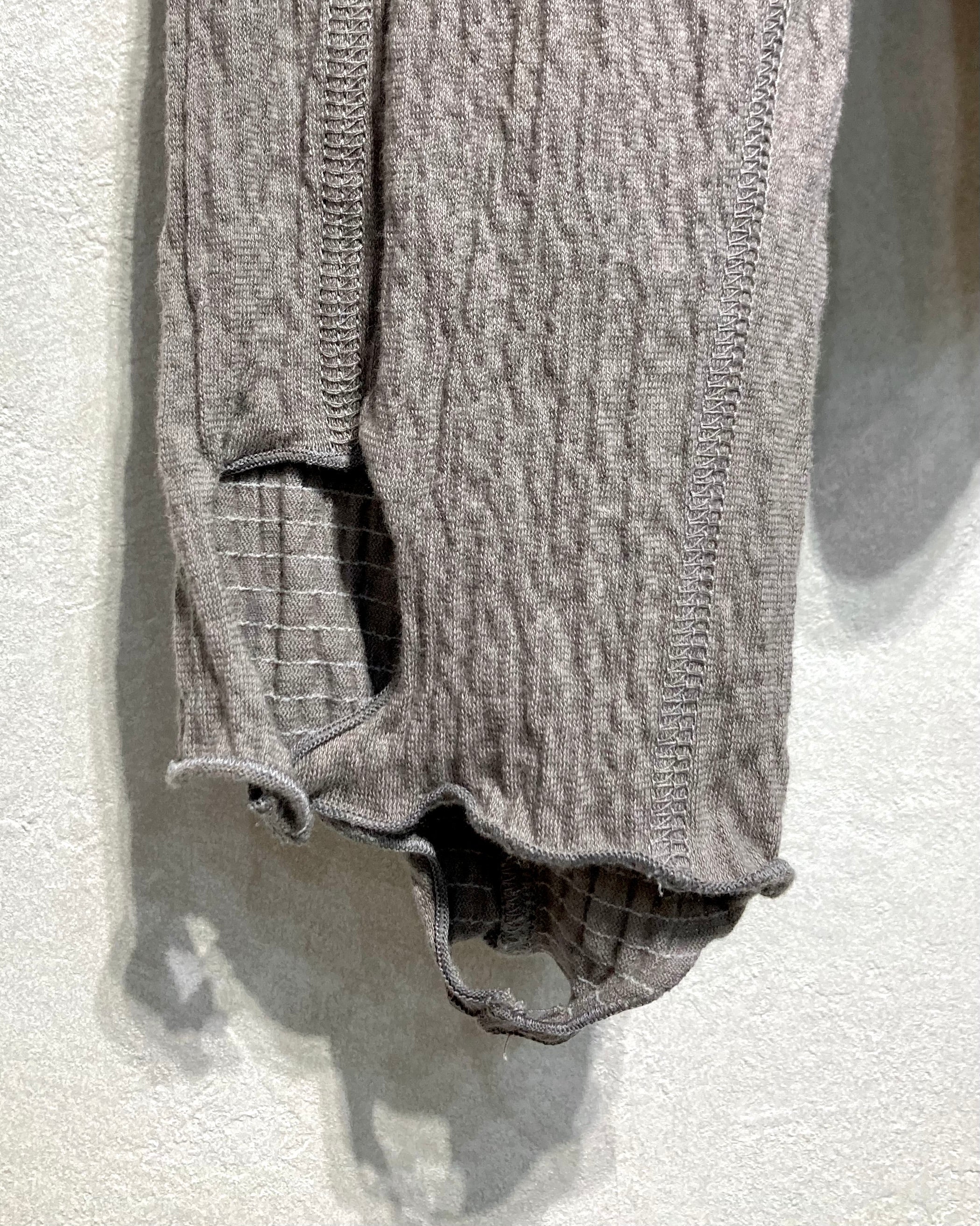 JIAN YE / GUAI HOOD LON T - Gray